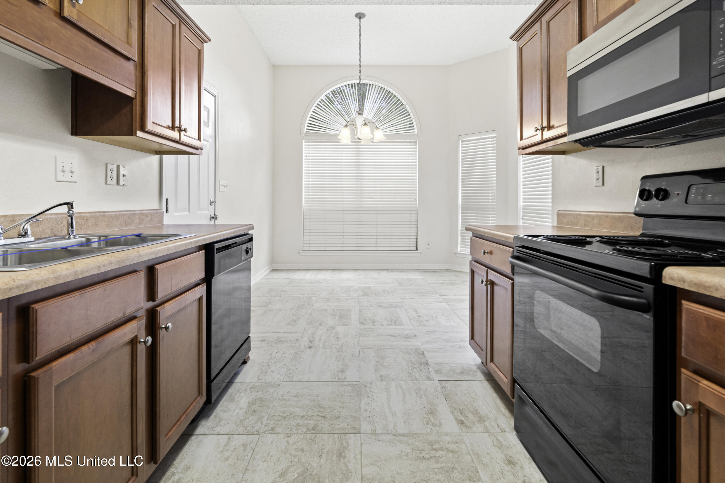 9534 Laa La Court Property Photo 2