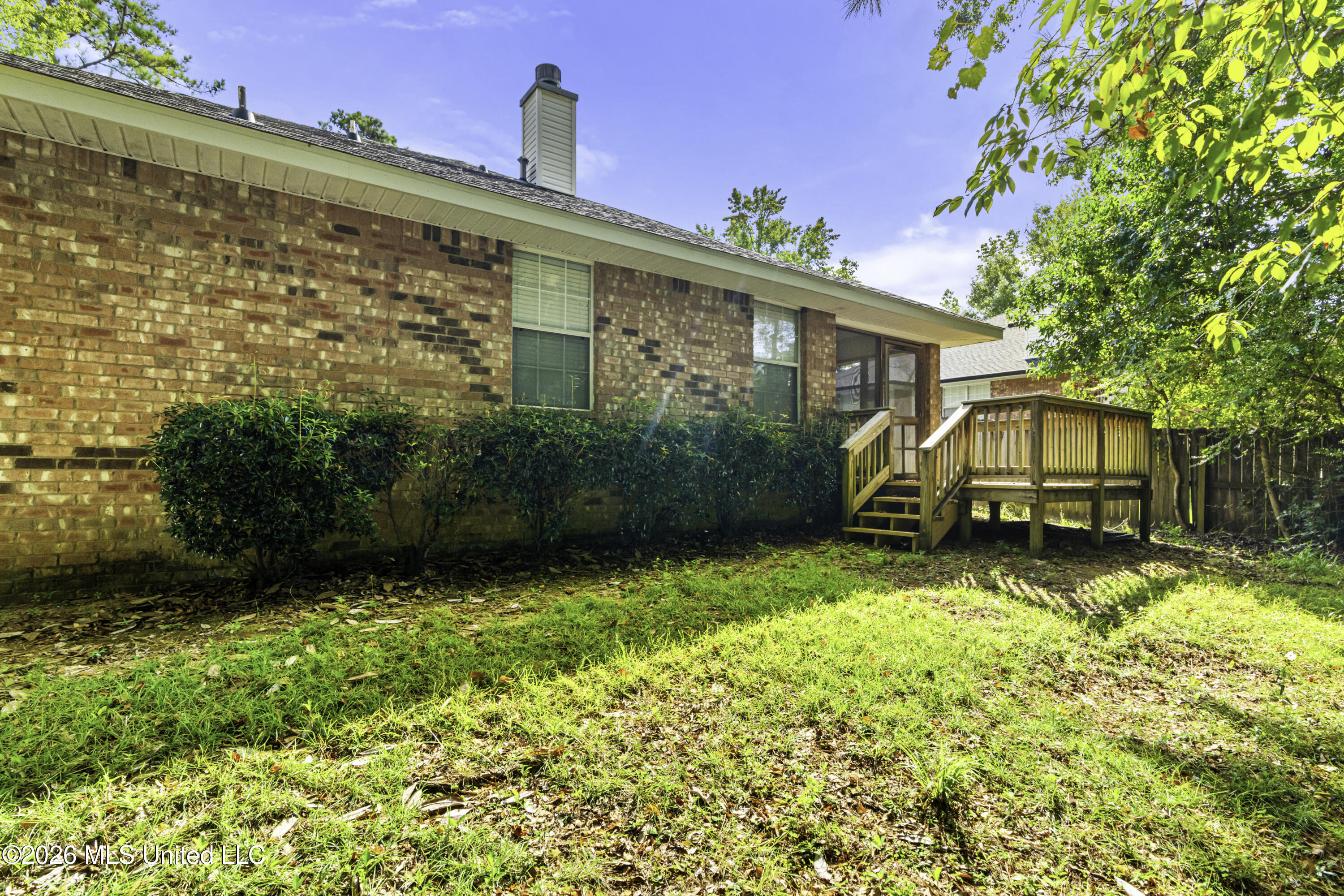 9534 Laa La Court Property Photo 13