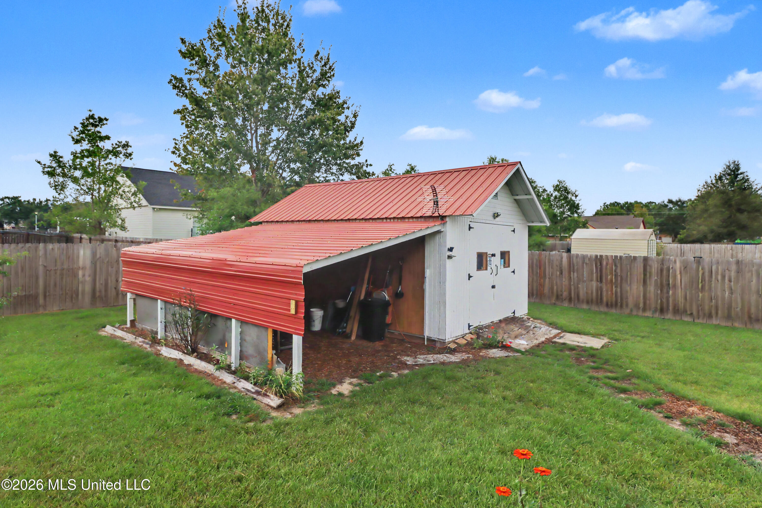 14712 Dismuke Drive Property Photo 3