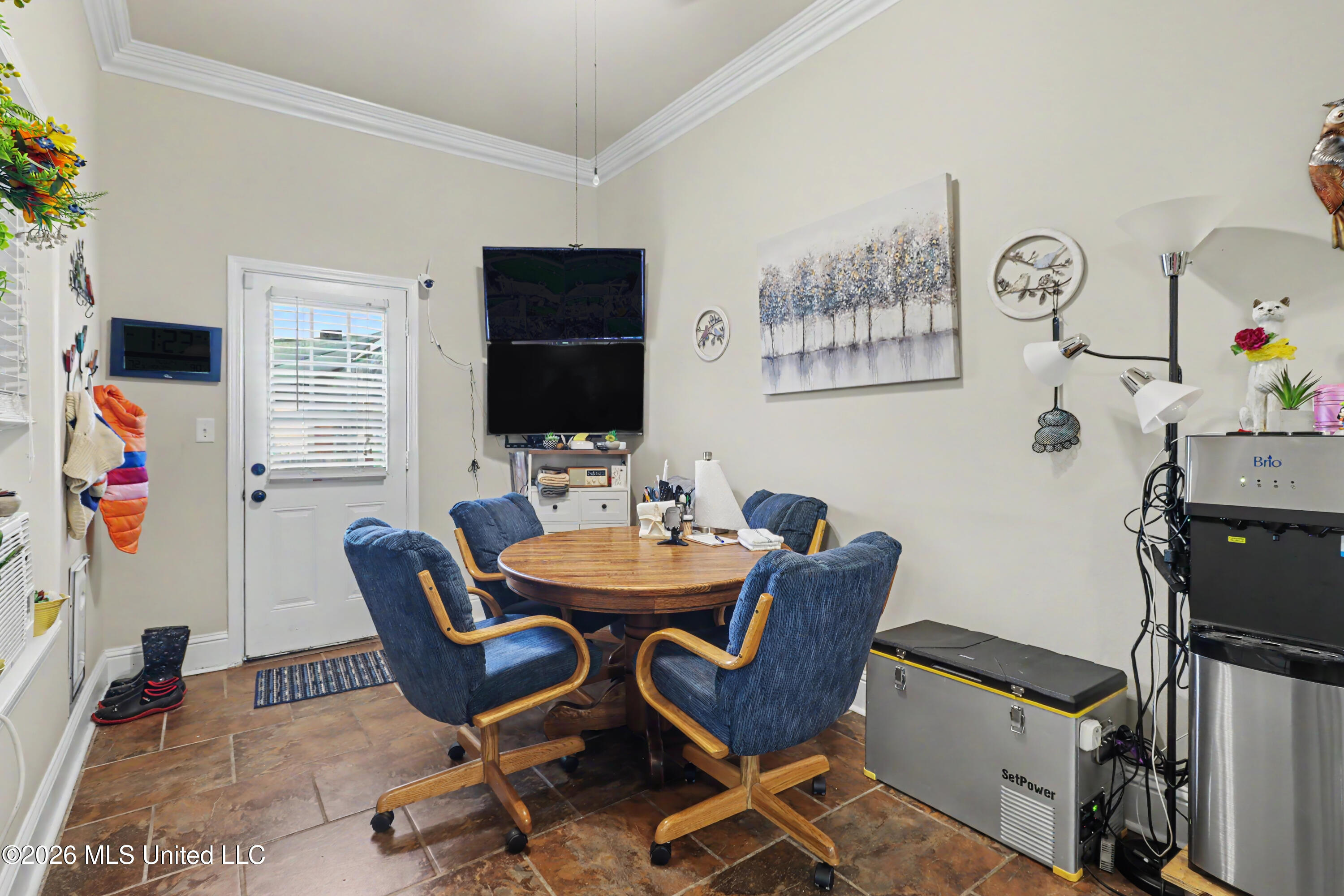 14712 Dismuke Drive Property Photo 8