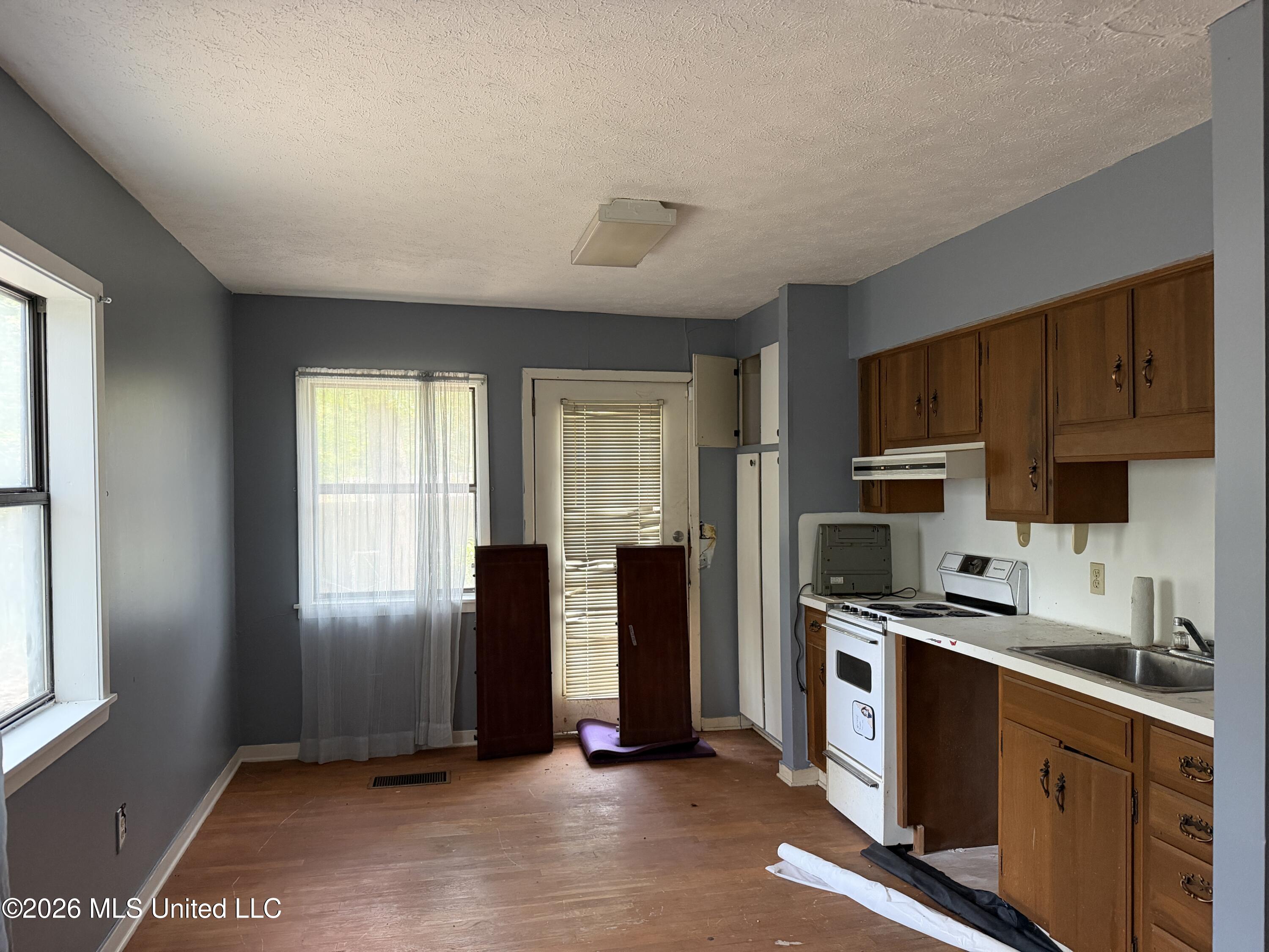 2247 Alta Woods Terrace Property Photo 18