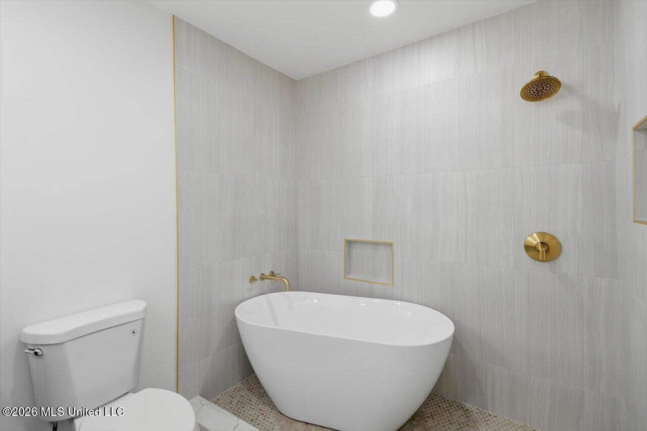 110 Honeysuckle Lane Property Photo 21