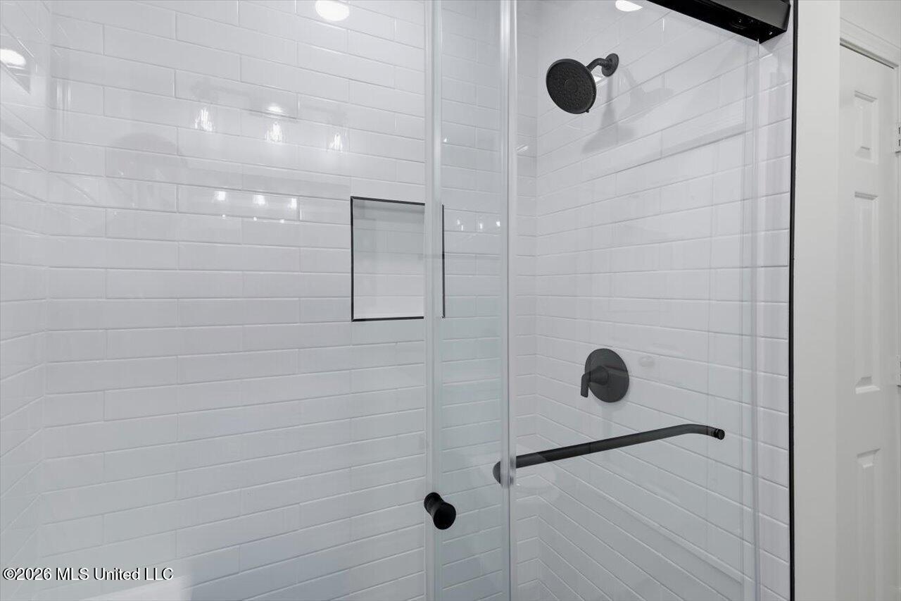 110 Honeysuckle Lane Property Photo 25