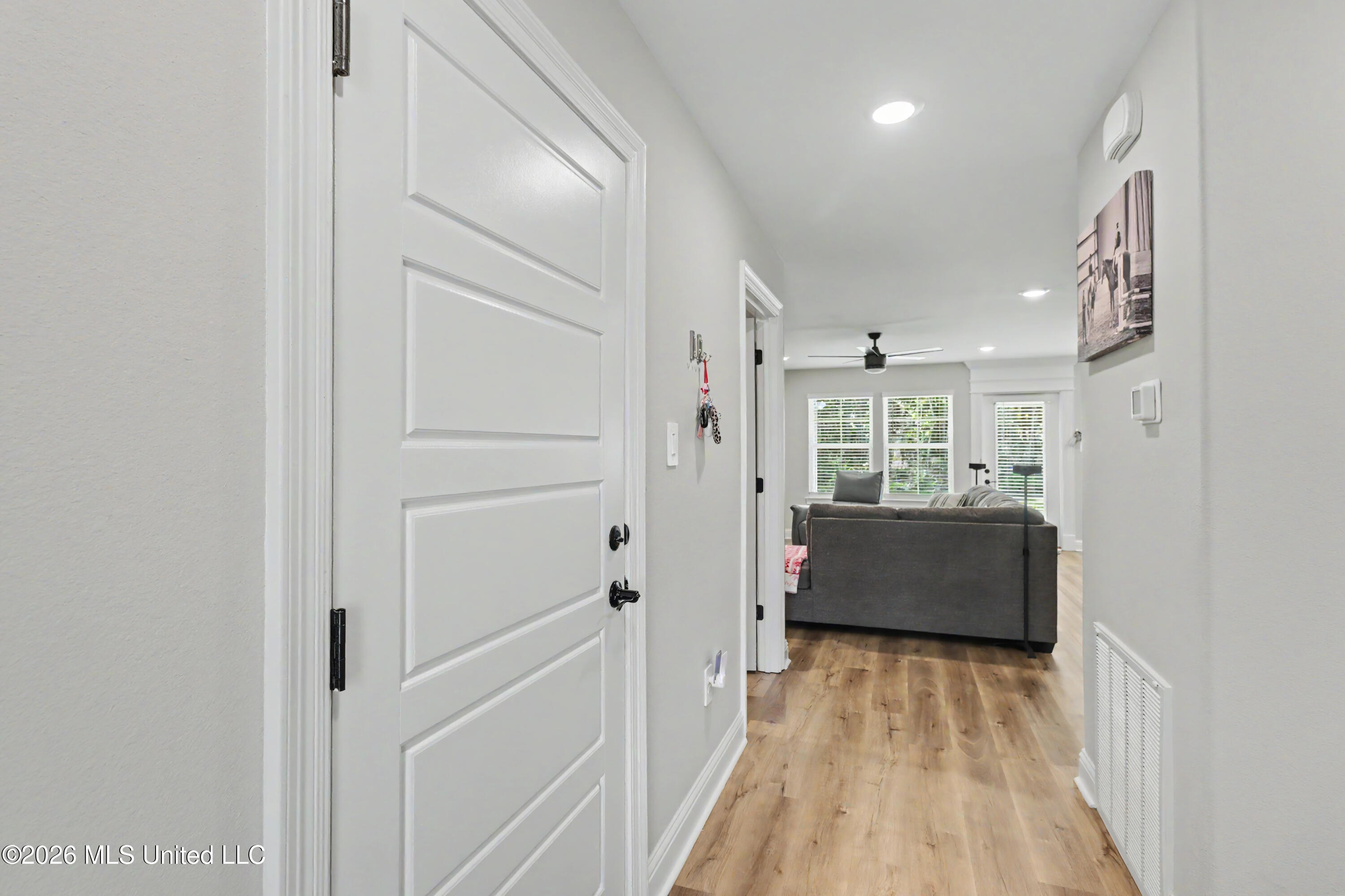 11274 Shorecrest Road Property Photo 3