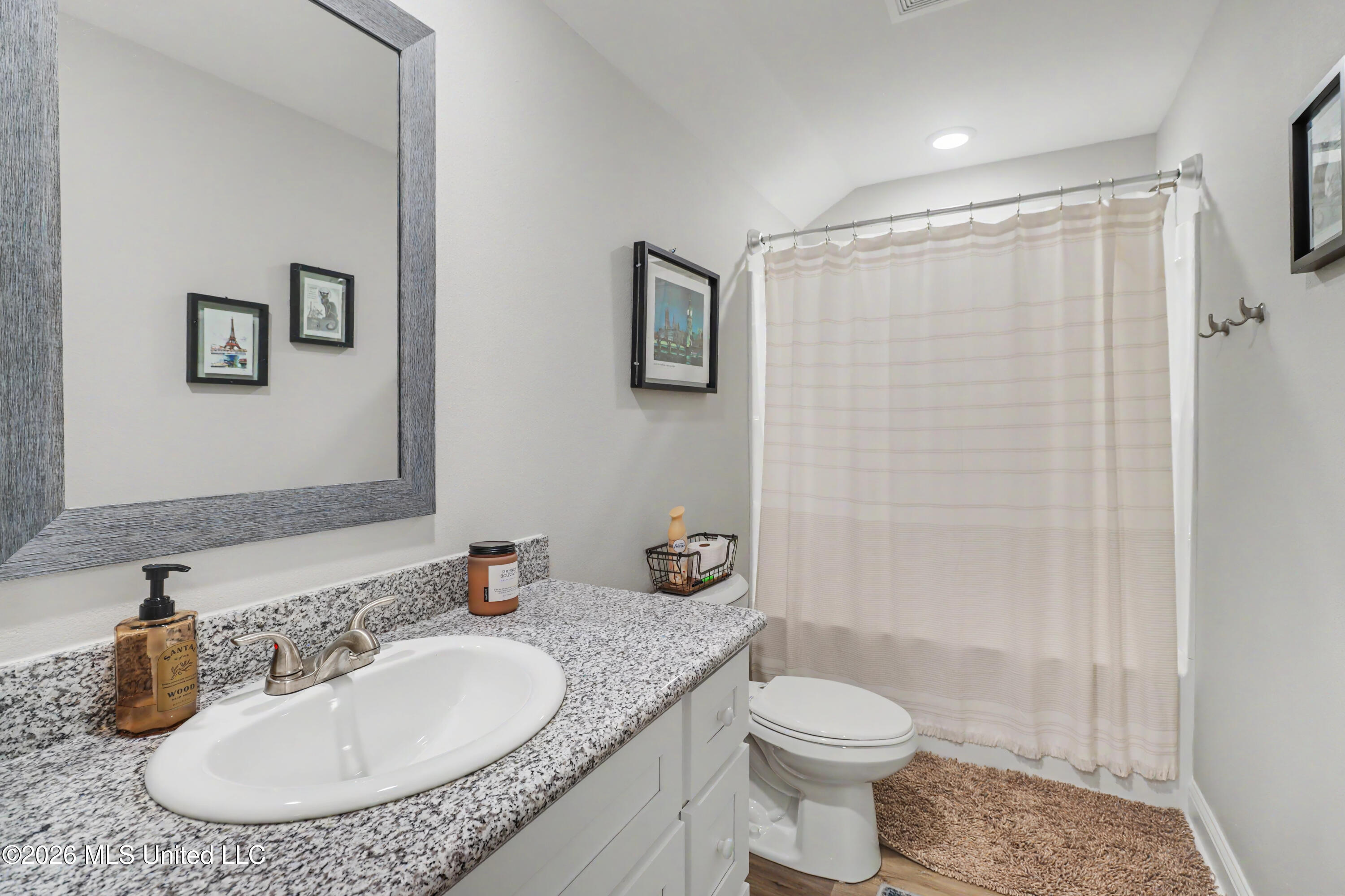 11274 Shorecrest Road Property Photo 7