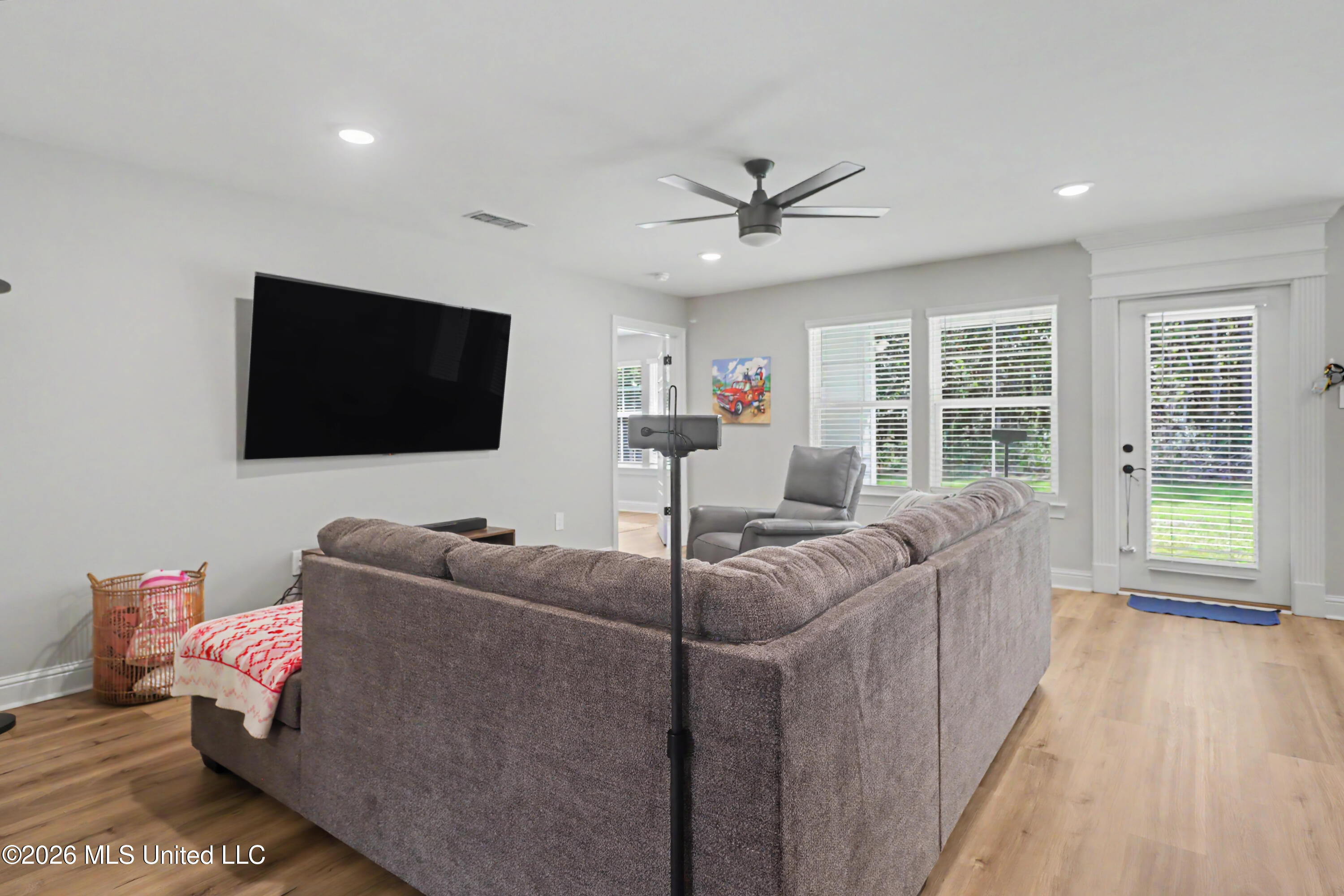 11274 Shorecrest Road Property Photo 11