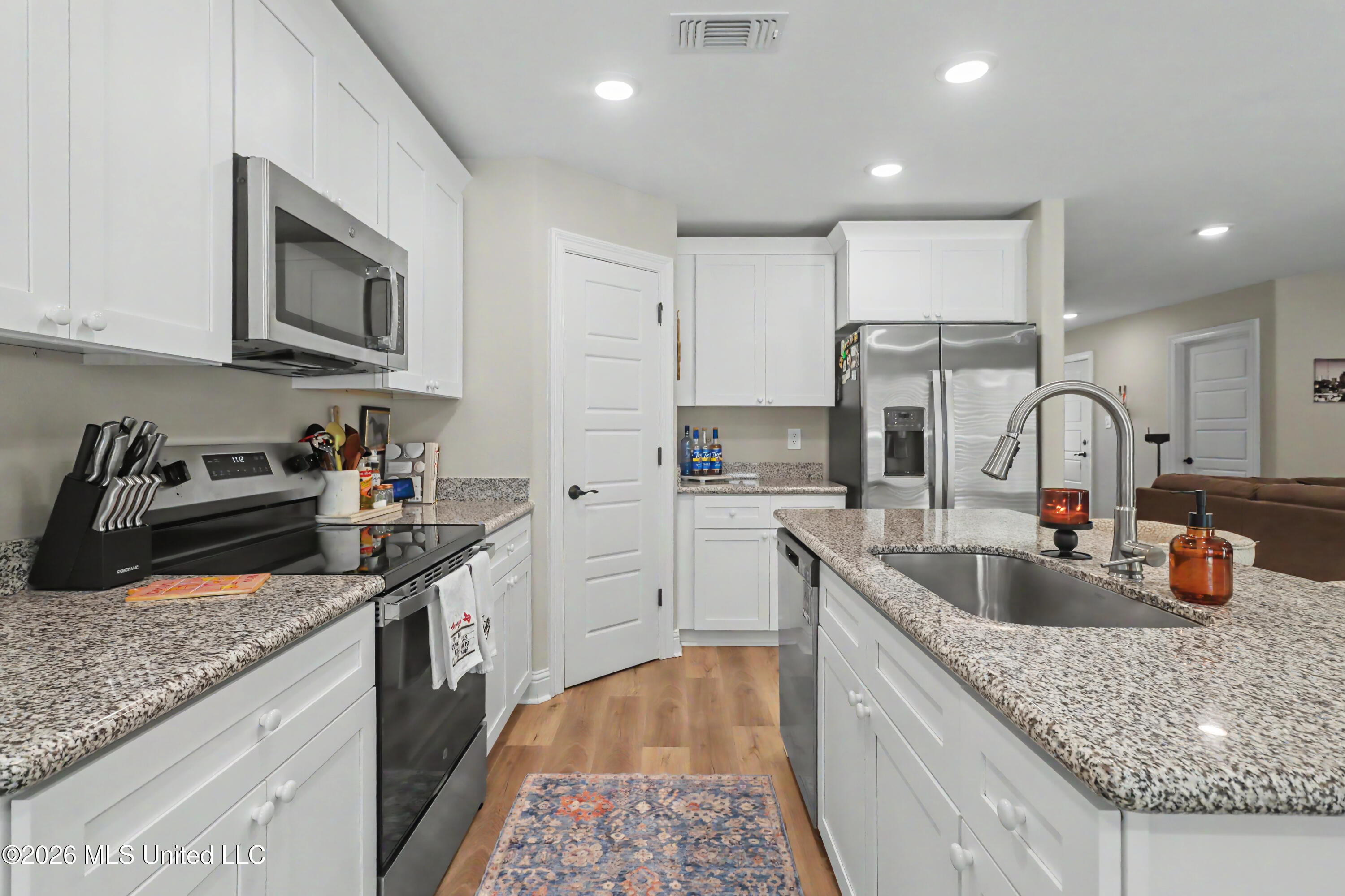 11274 Shorecrest Road Property Photo 14