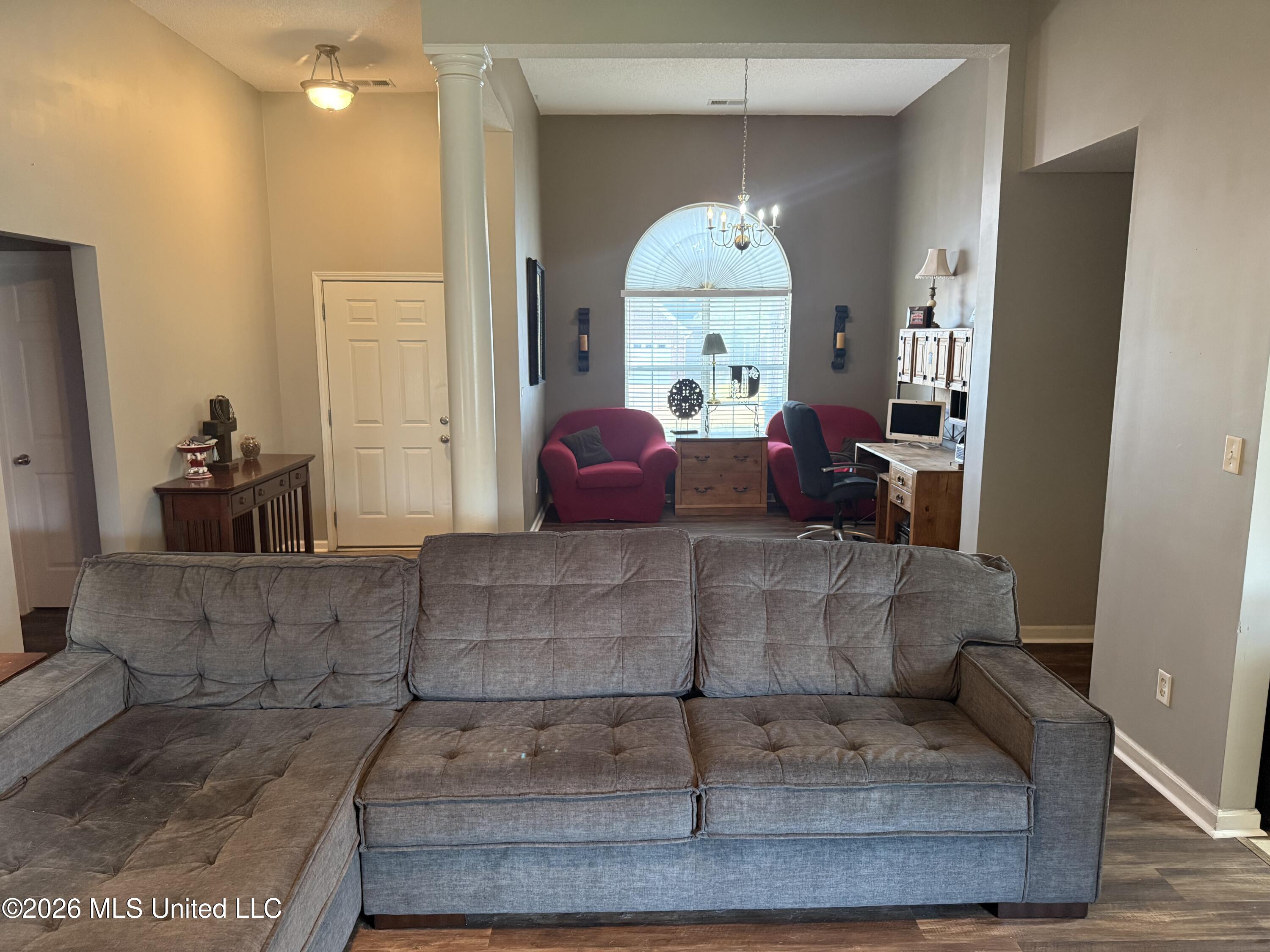 3158 S Pinetree Loop Property Photo 5
