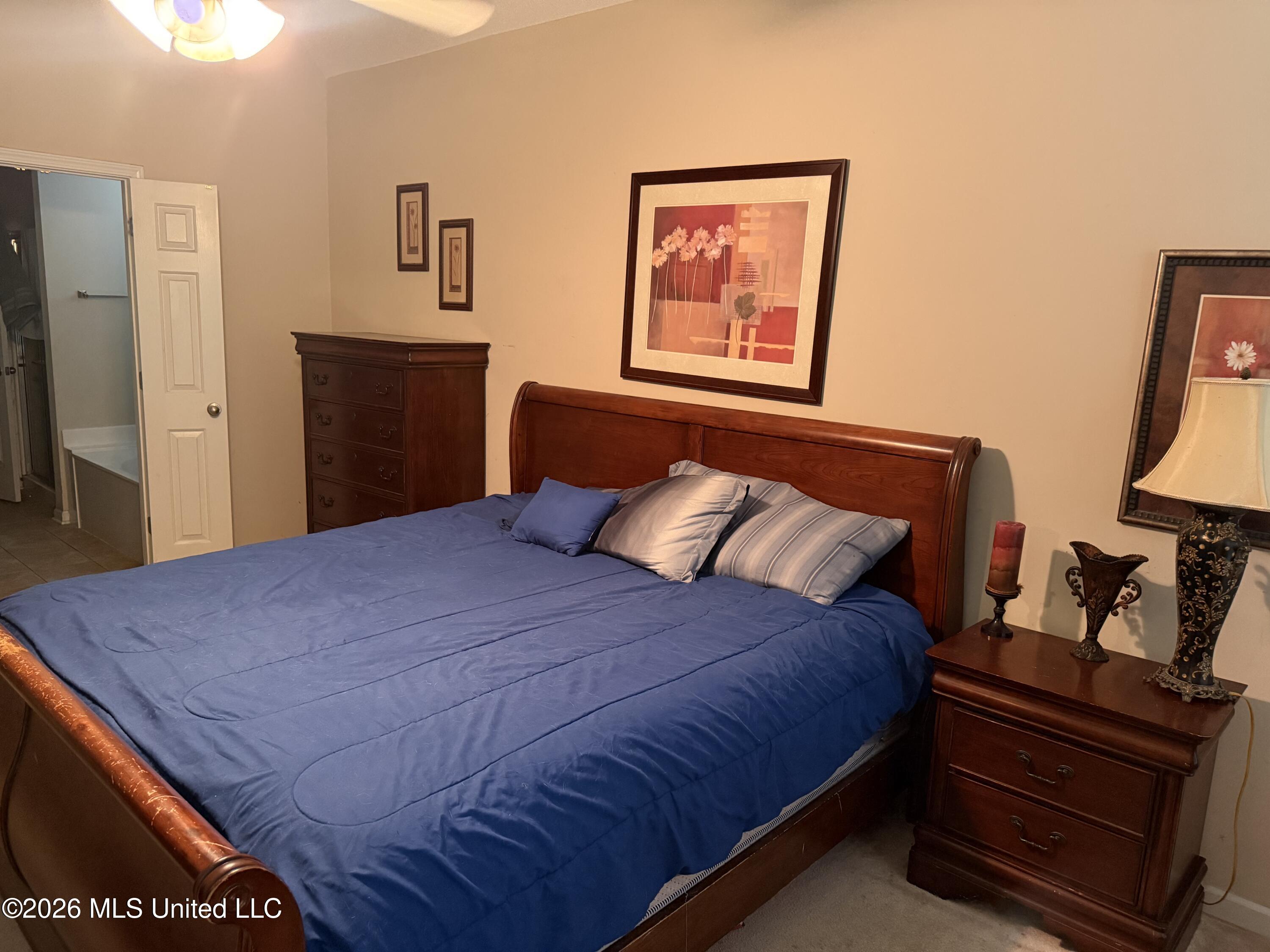 3158 S Pinetree Loop Property Photo 10