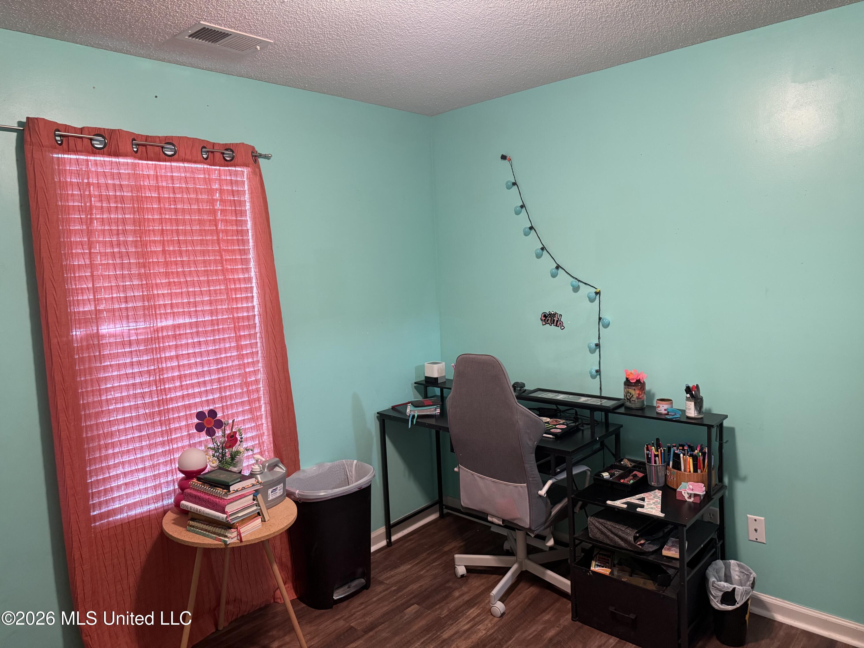 3158 S Pinetree Loop Property Photo 16