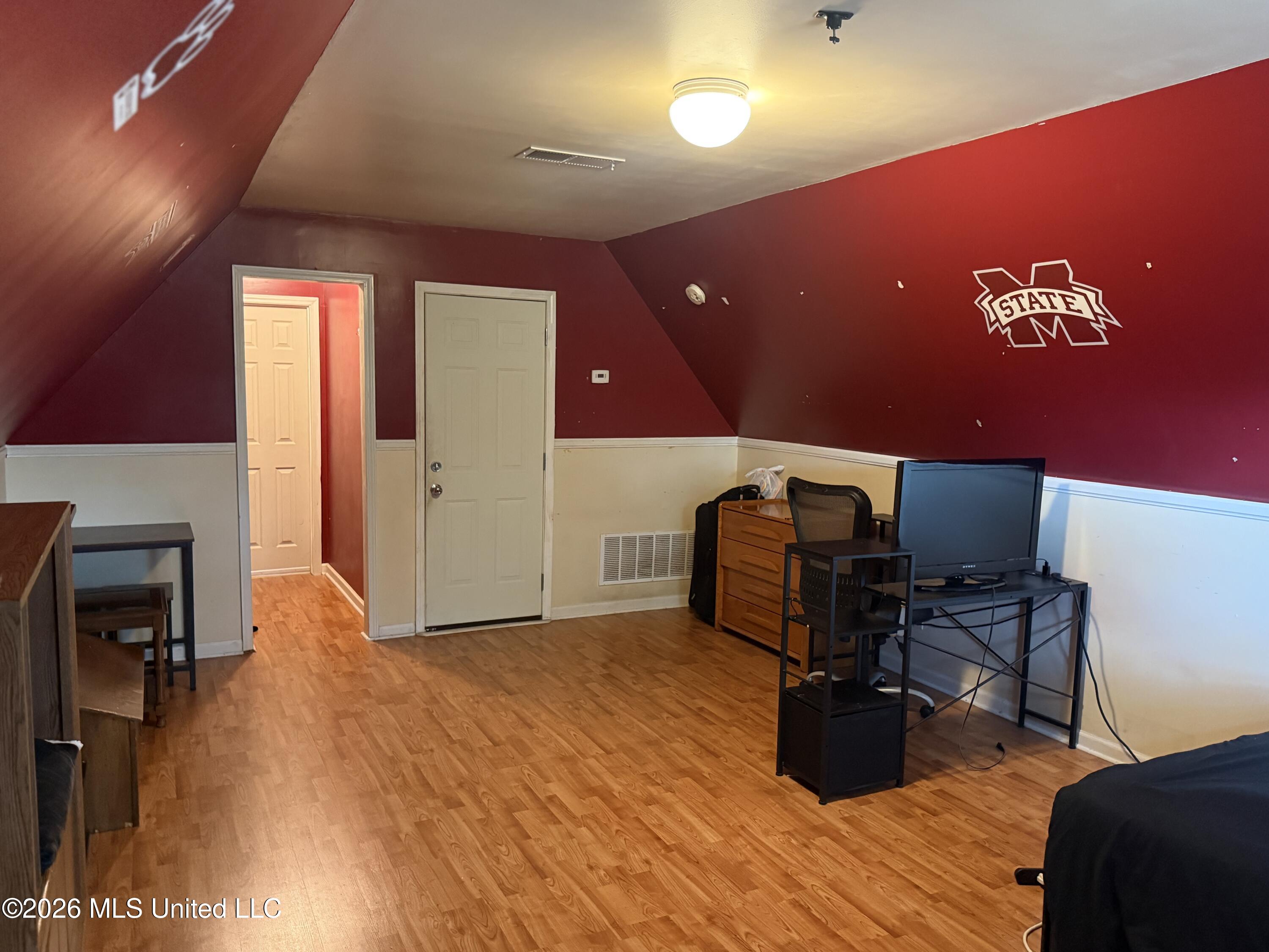 3158 S Pinetree Loop Property Photo 19