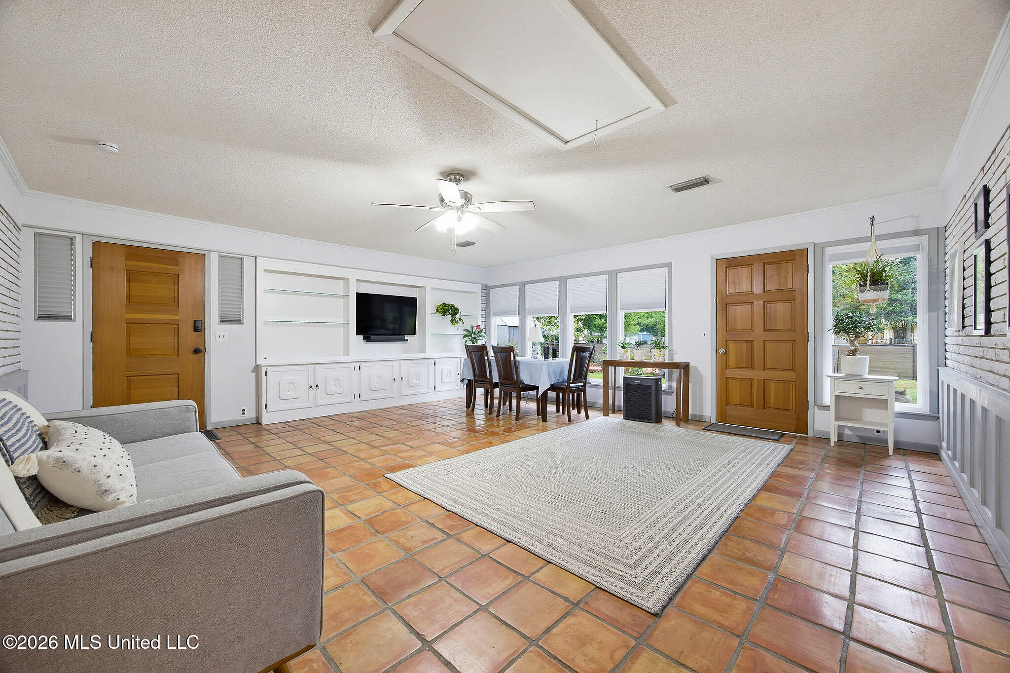 100 Pampas Drive Property Photo 7