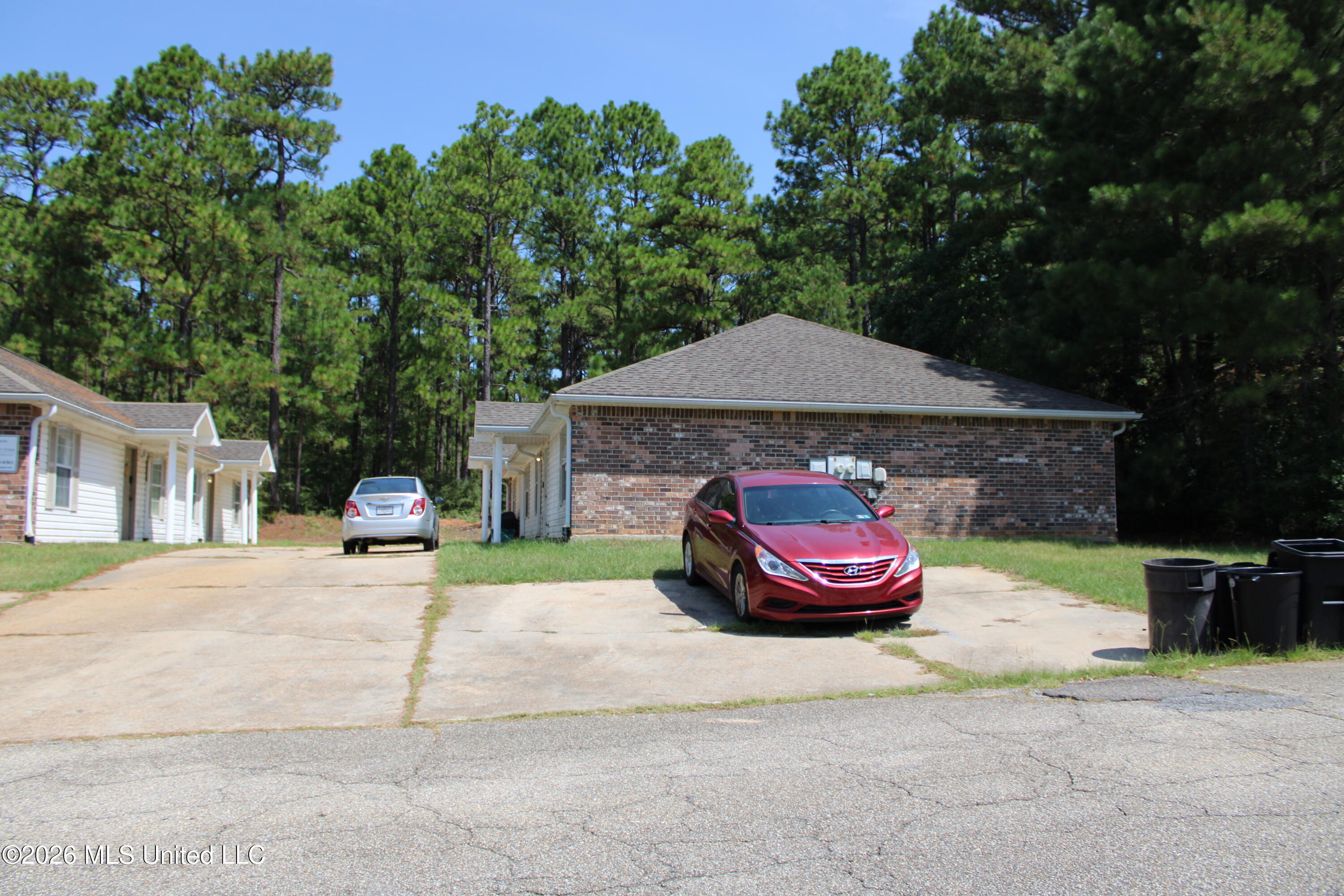 154 N Wind Ridge Lane Property Photo 4