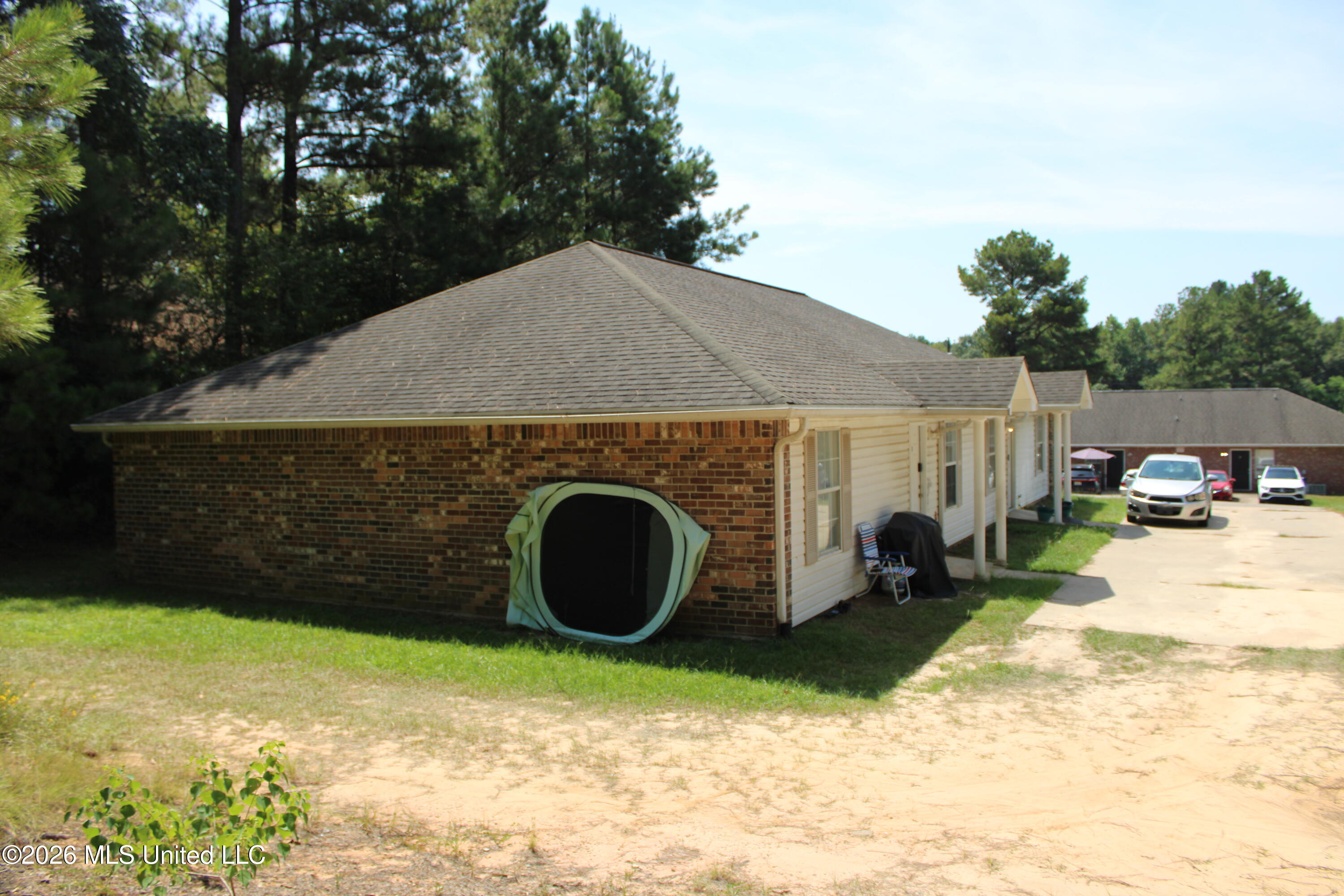 154 N Wind Ridge Lane Property Photo 6