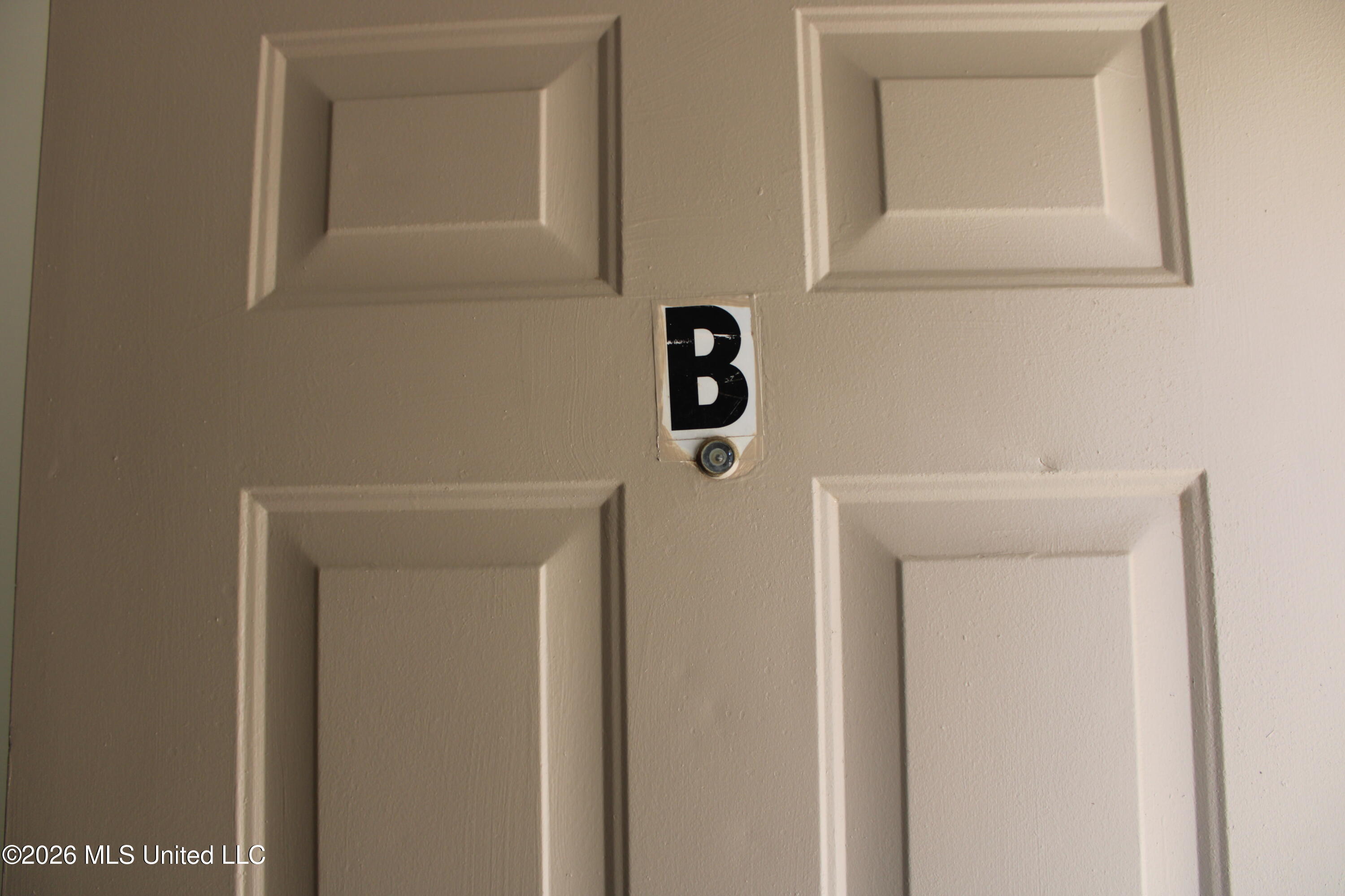 154 N Wind Ridge Lane Property Photo 8