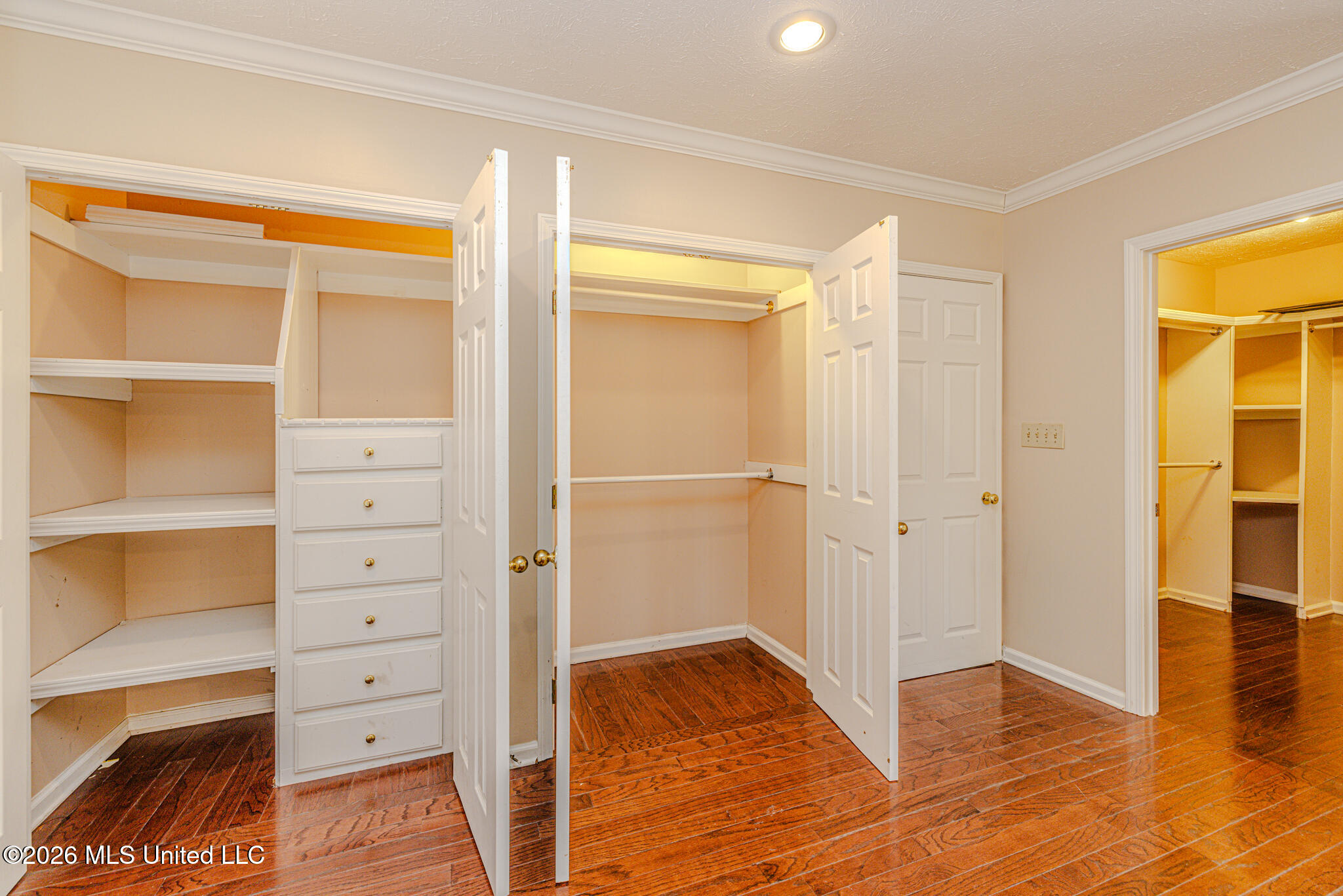 6313 Cedarwood Drive Property Photo 43