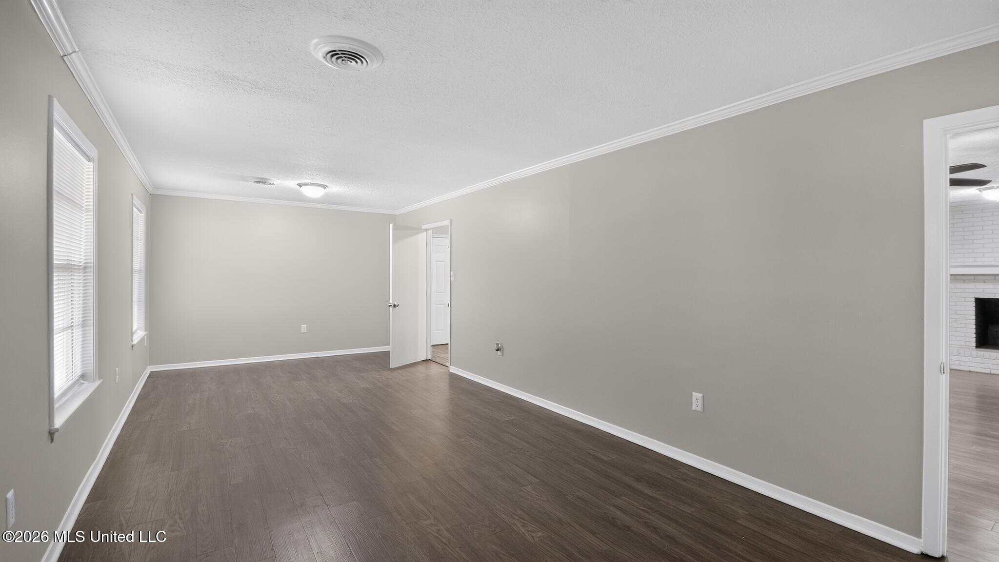 1217 Pineview Drive Property Photo 6
