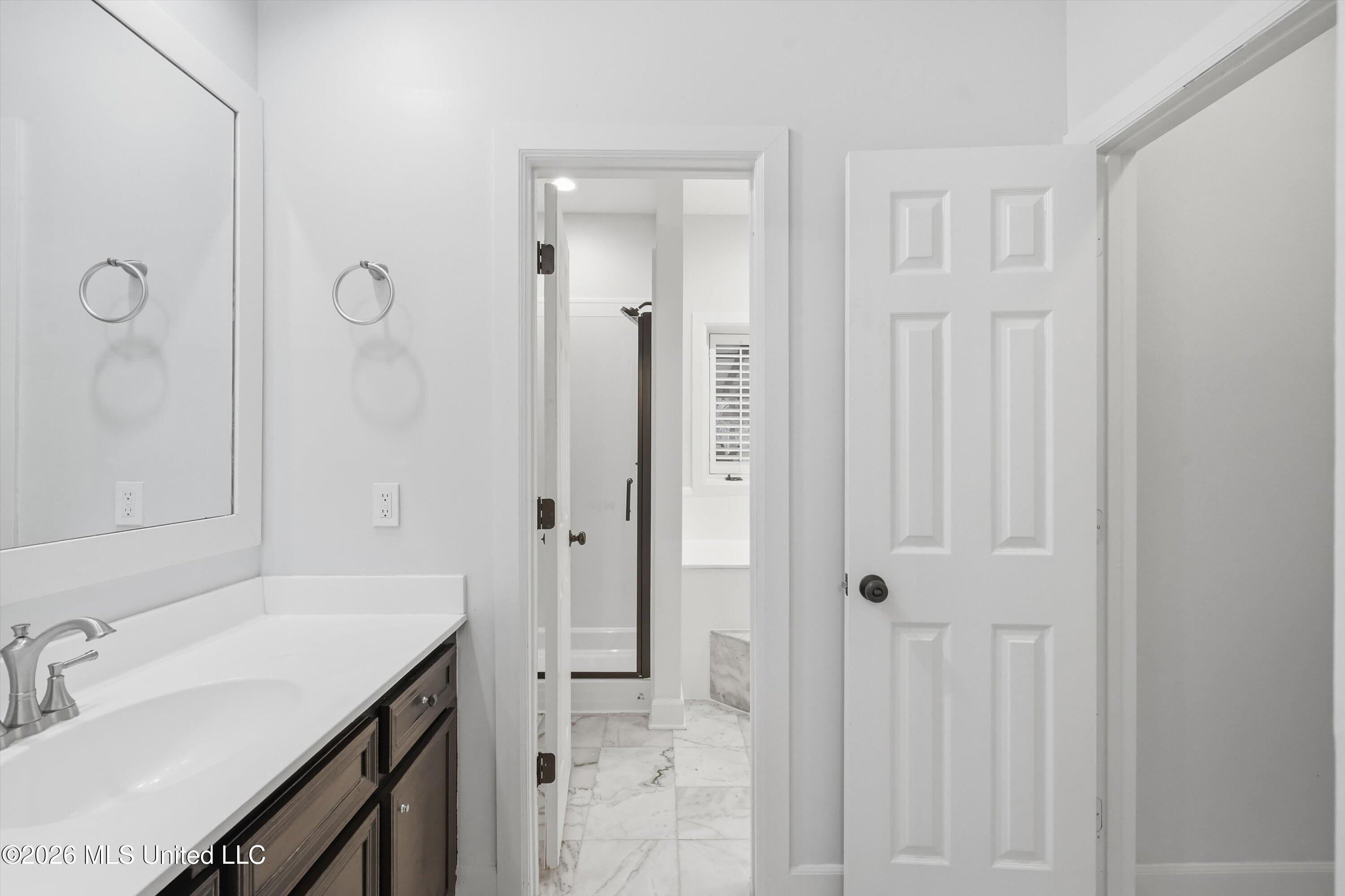 1012 Fairway Cove Property Photo 18