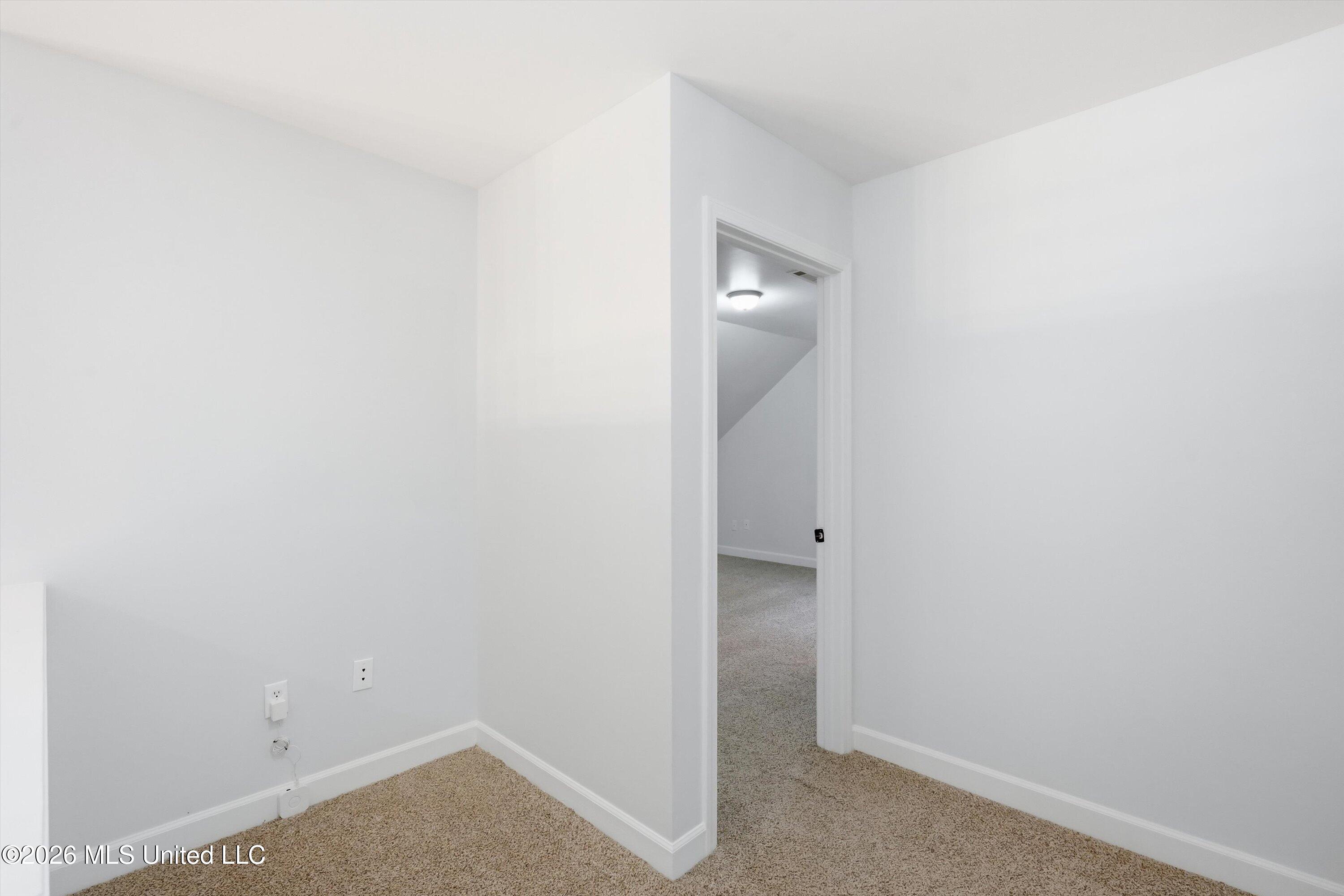 1012 Fairway Cove Property Photo 24