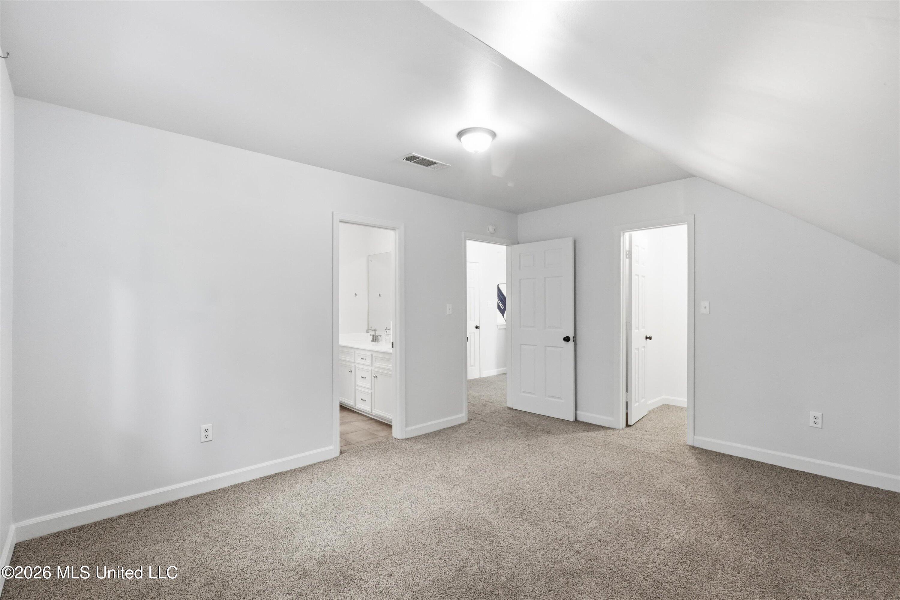 1012 Fairway Cove Property Photo 26