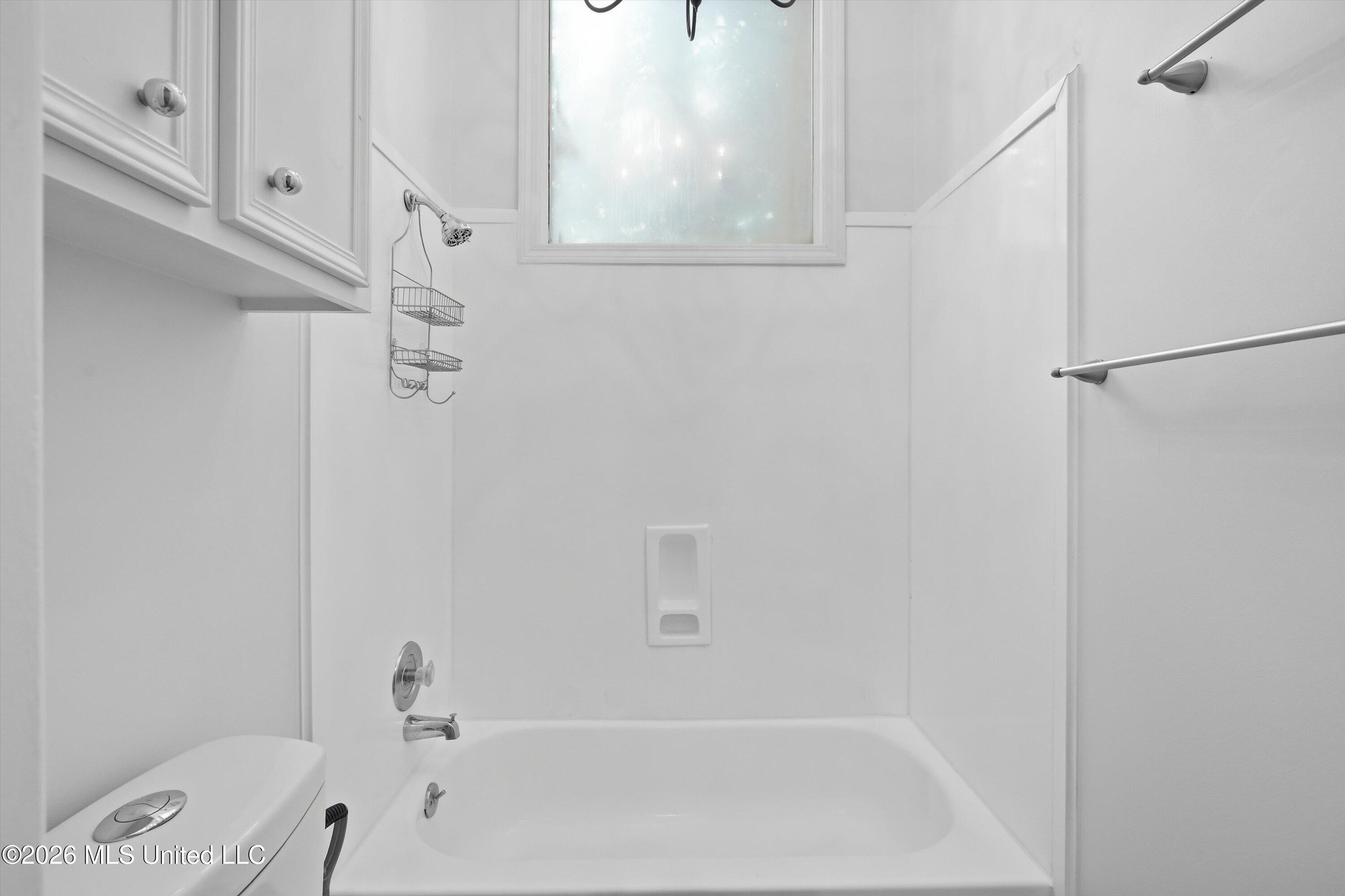 1012 Fairway Cove Property Photo 28