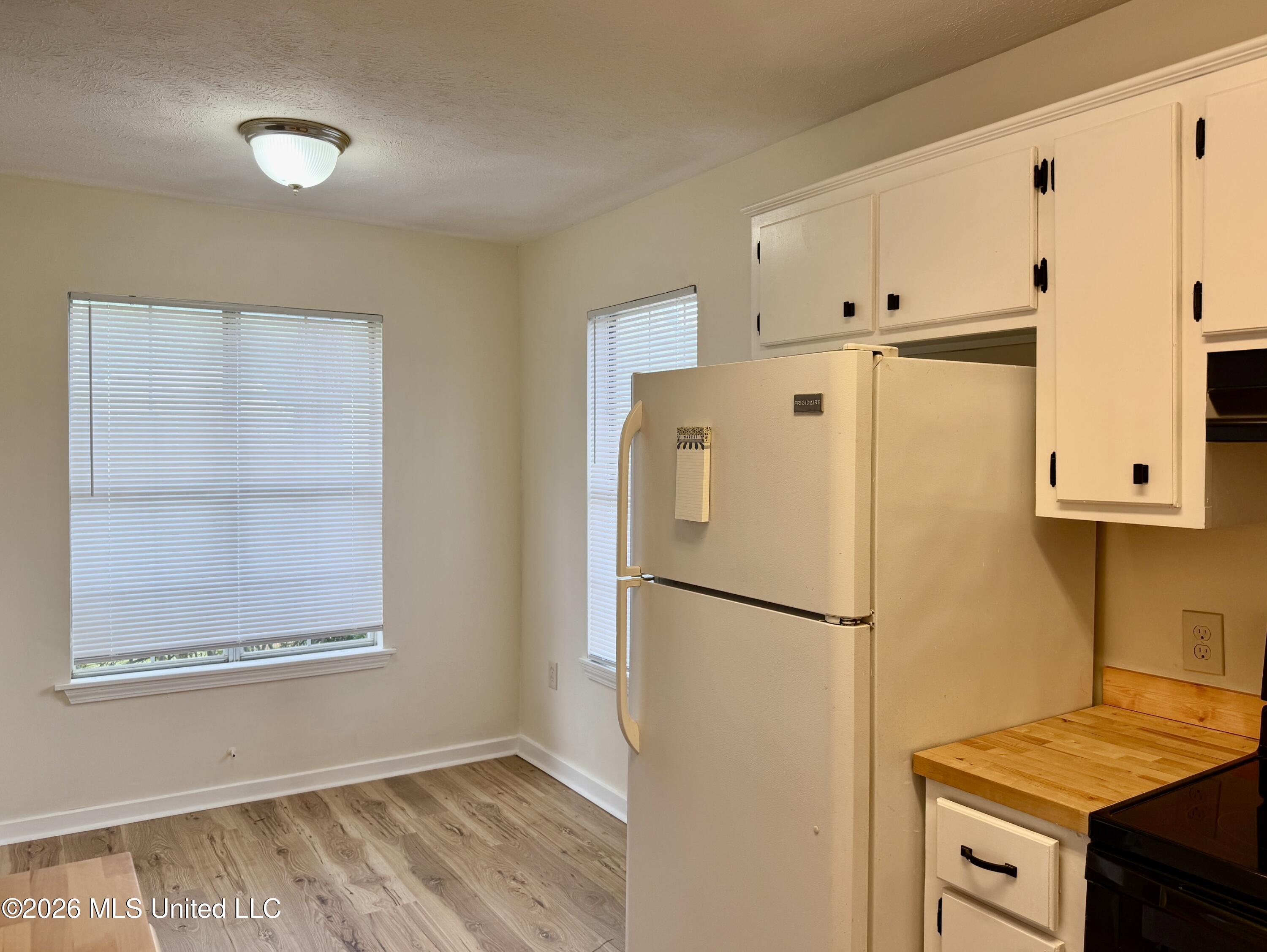 2010 Red Oak Drive Property Photo 10