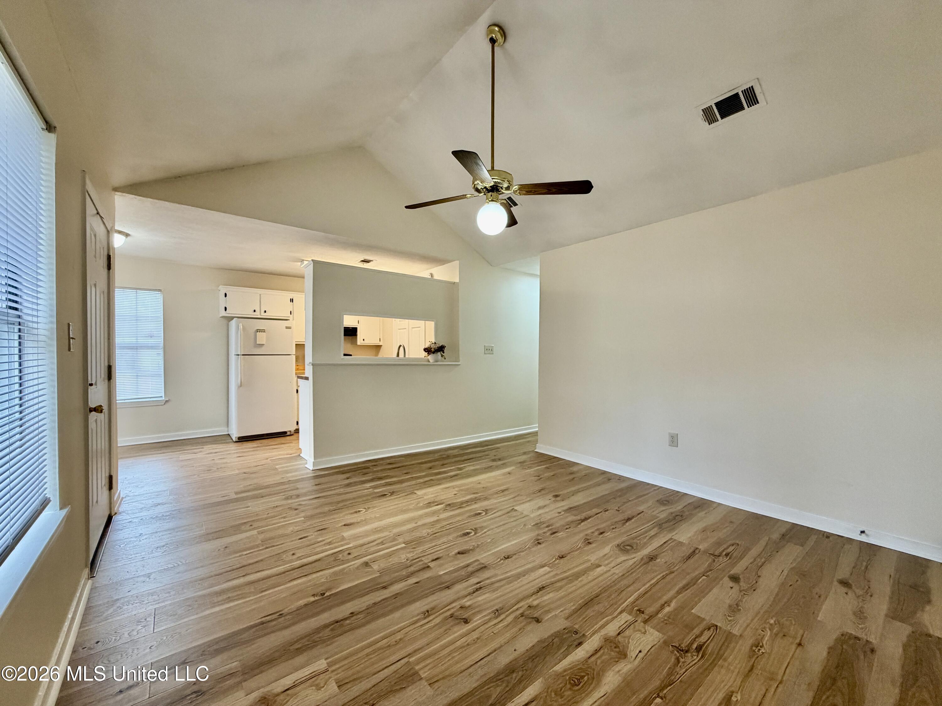 2010 Red Oak Drive Property Photo 18