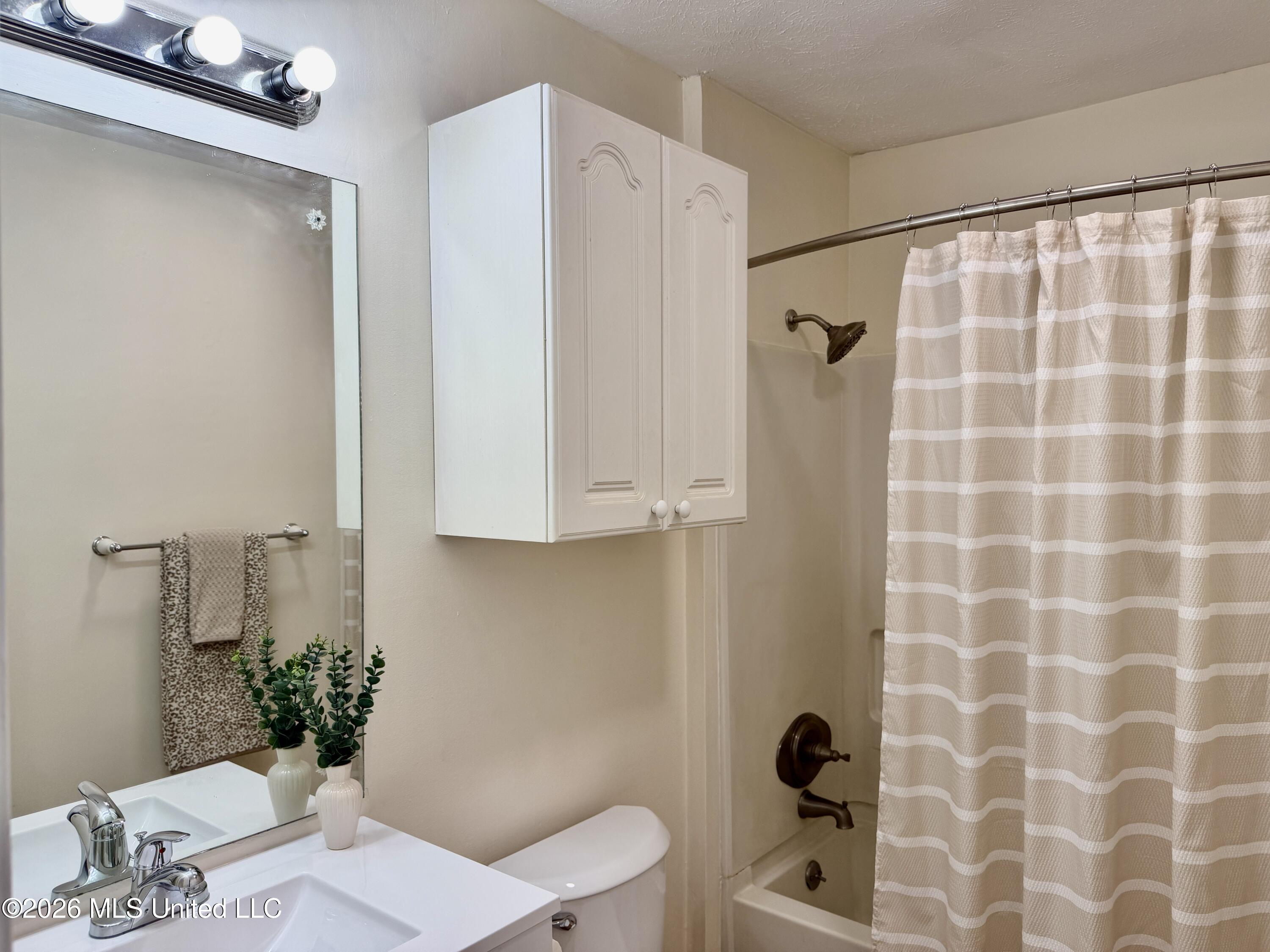 2010 Red Oak Drive Property Photo 23
