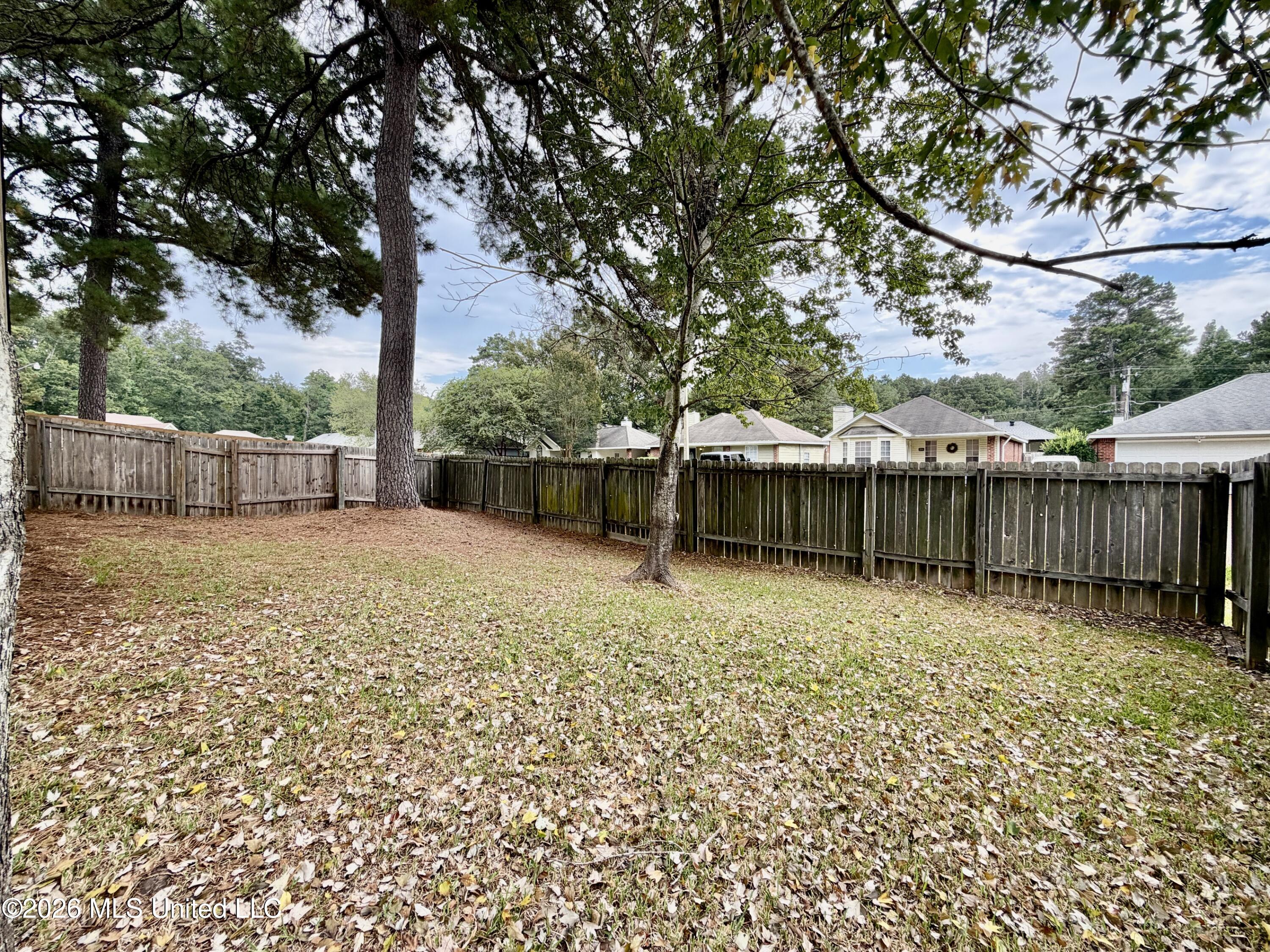 2010 Red Oak Drive Property Photo 32