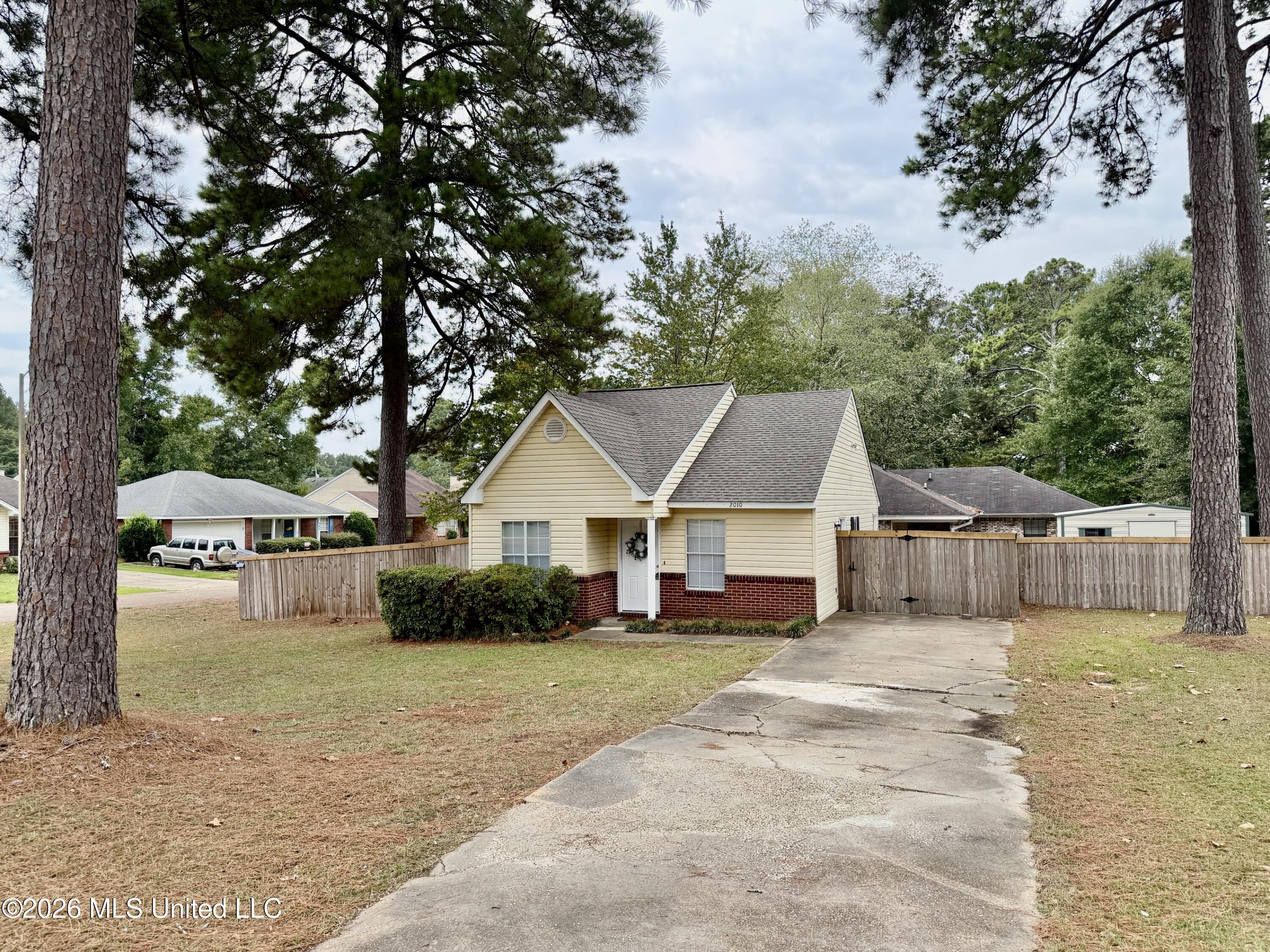 2010 Red Oak Drive Property Photo 38