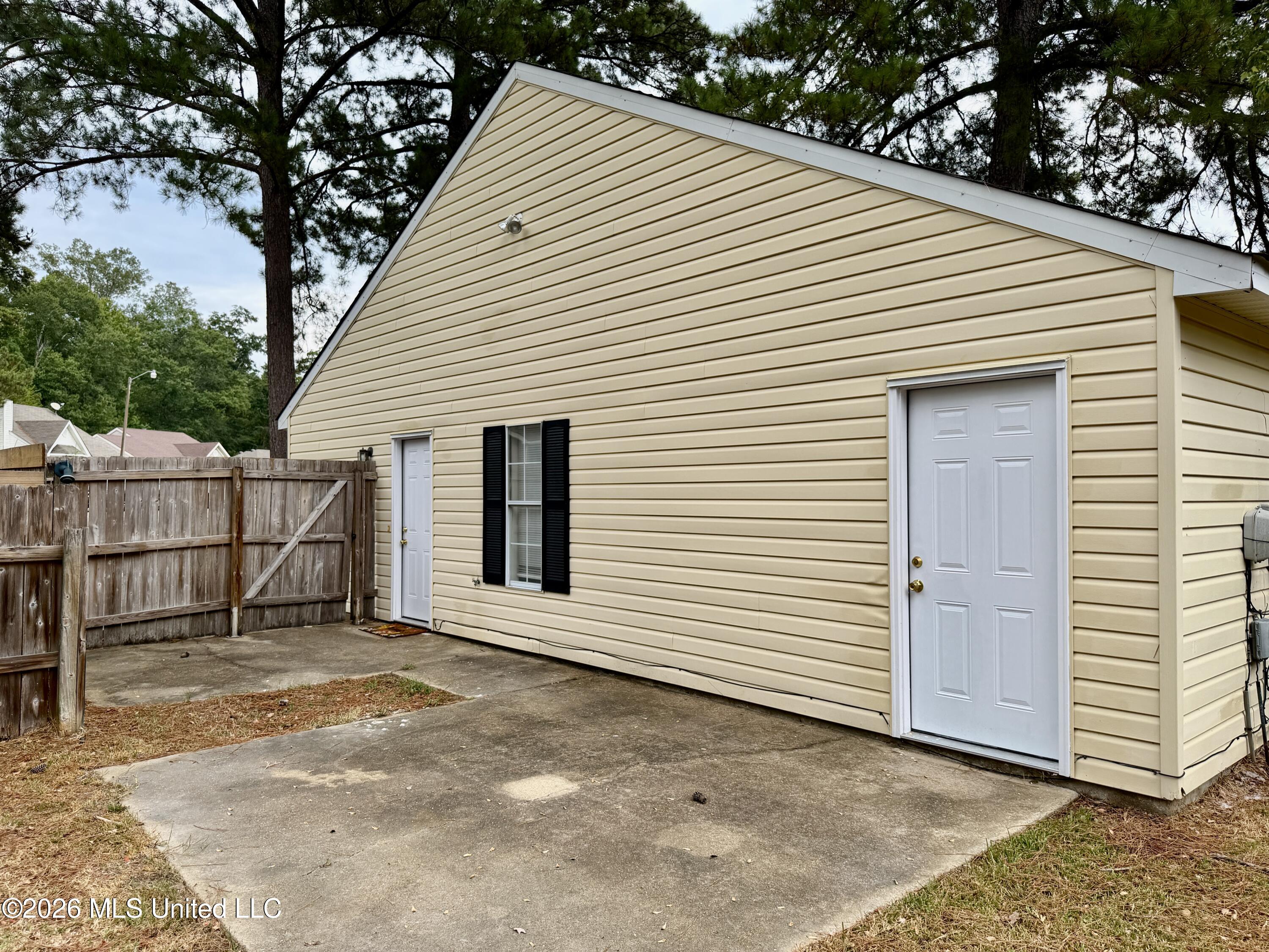 2010 Red Oak Drive Property Photo 39