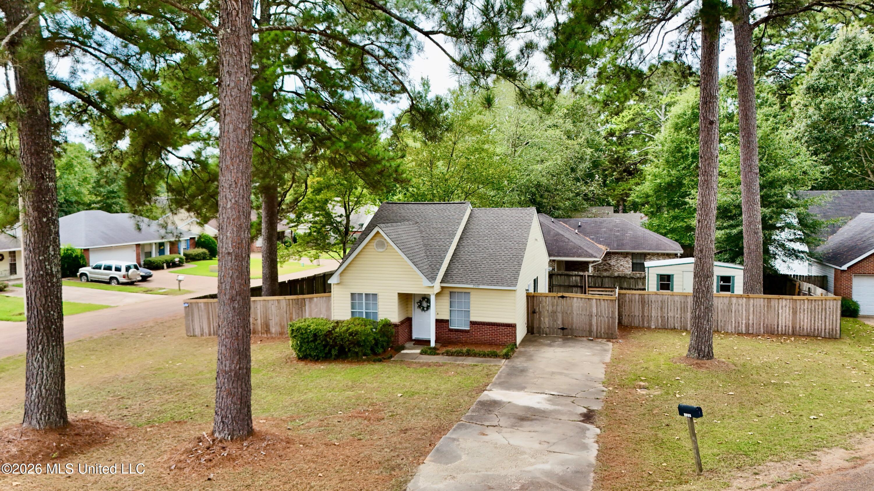 2010 Red Oak Drive Property Photo 44