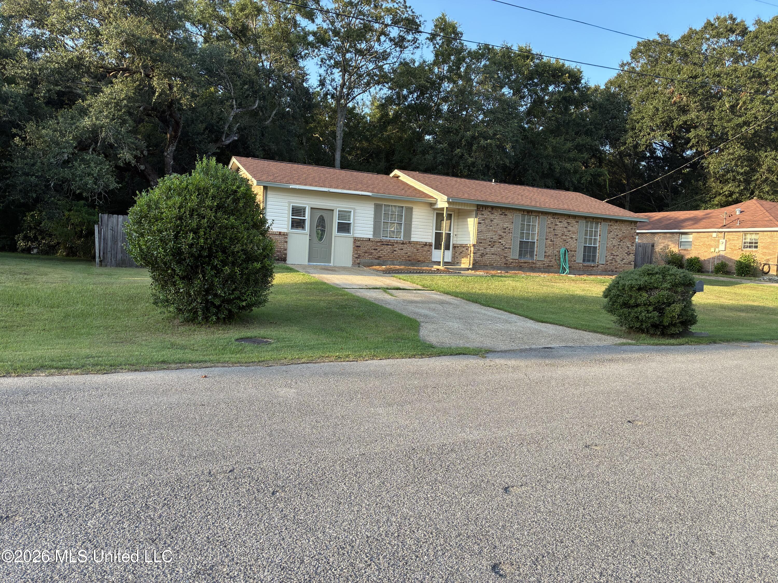 3201 Riverbend Road