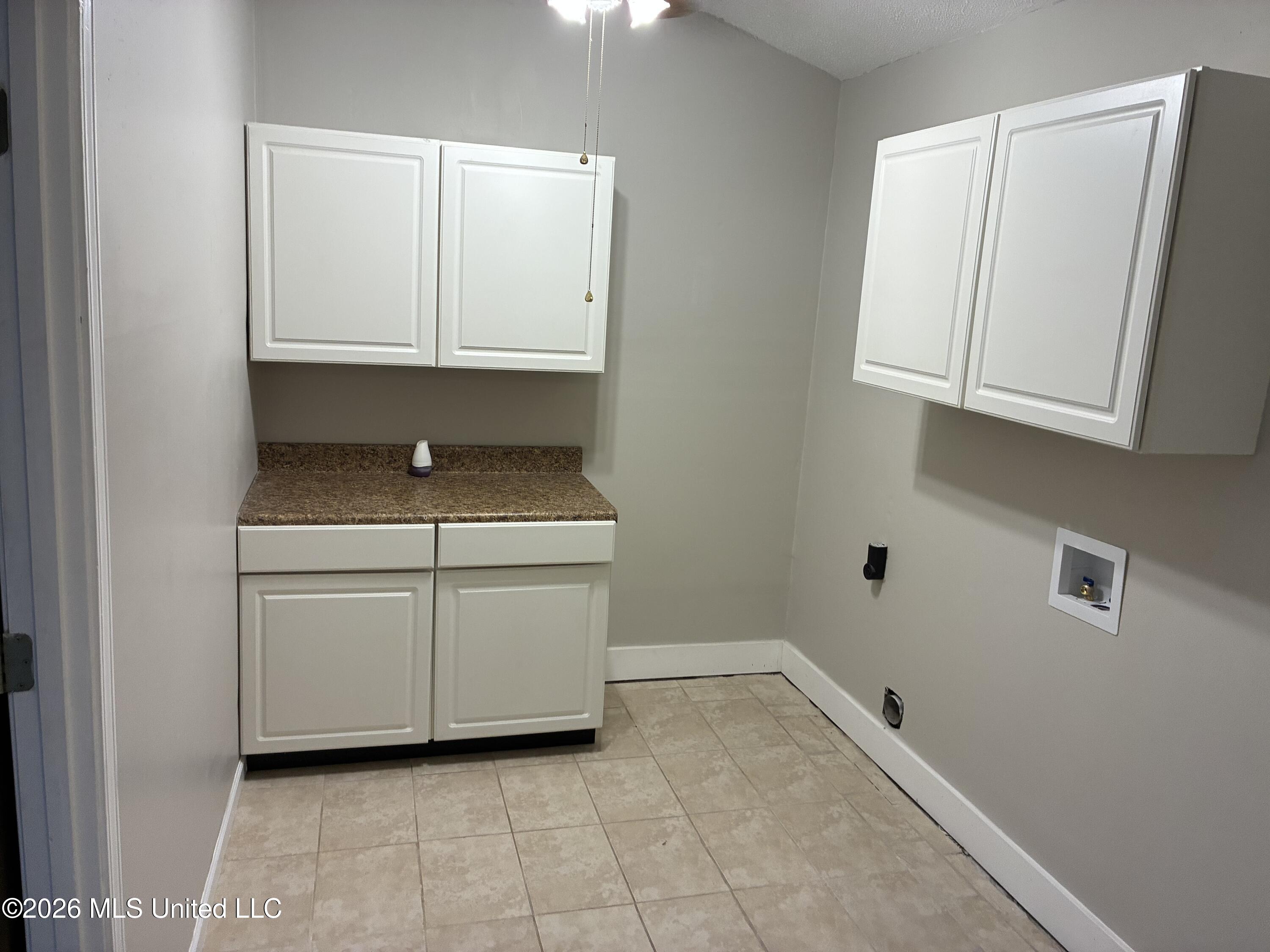 3201 Riverbend Road Property Photo 11