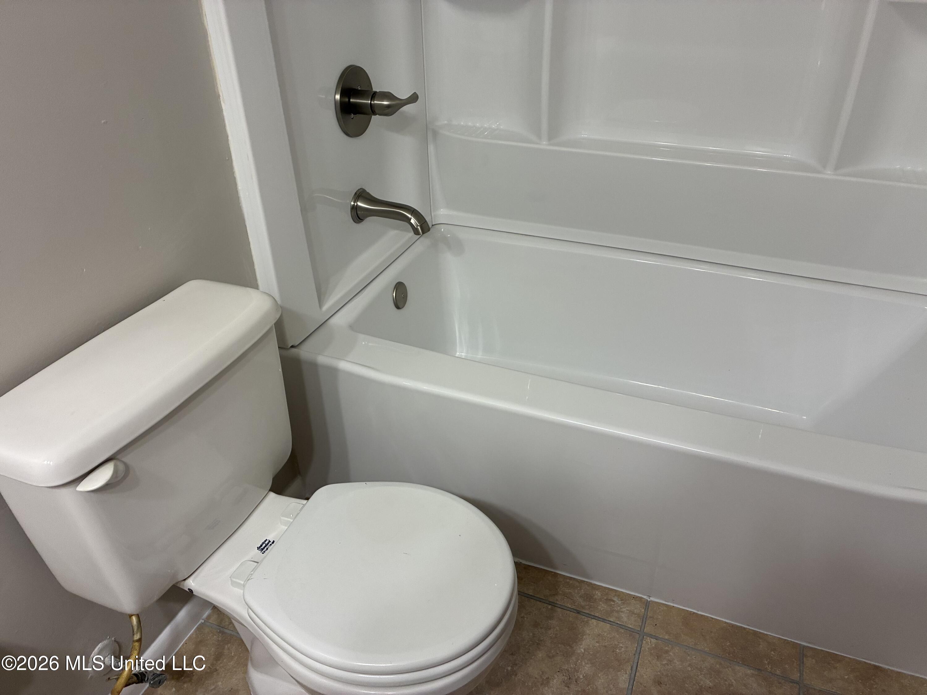3201 Riverbend Road Property Photo 24
