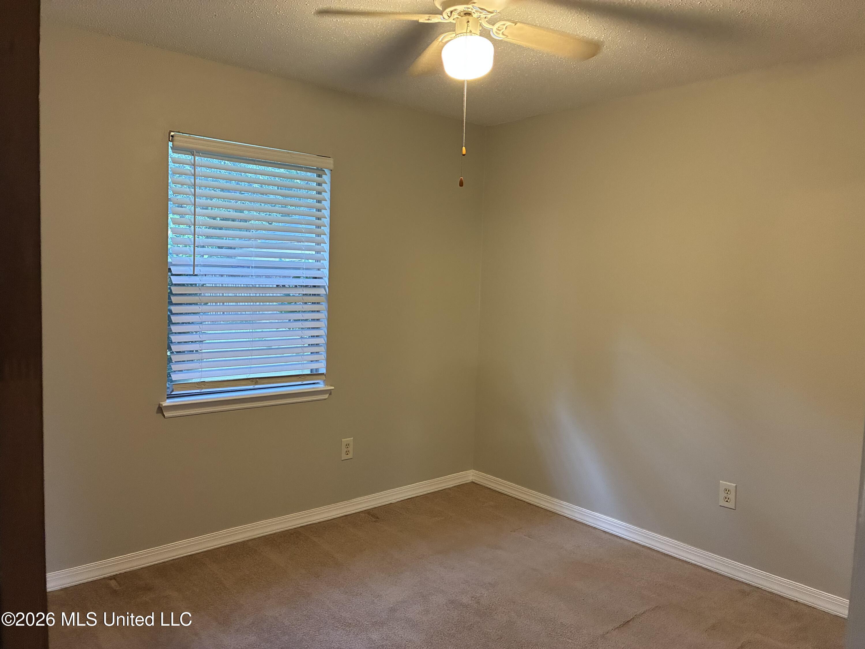 3201 Riverbend Road Property Photo 26
