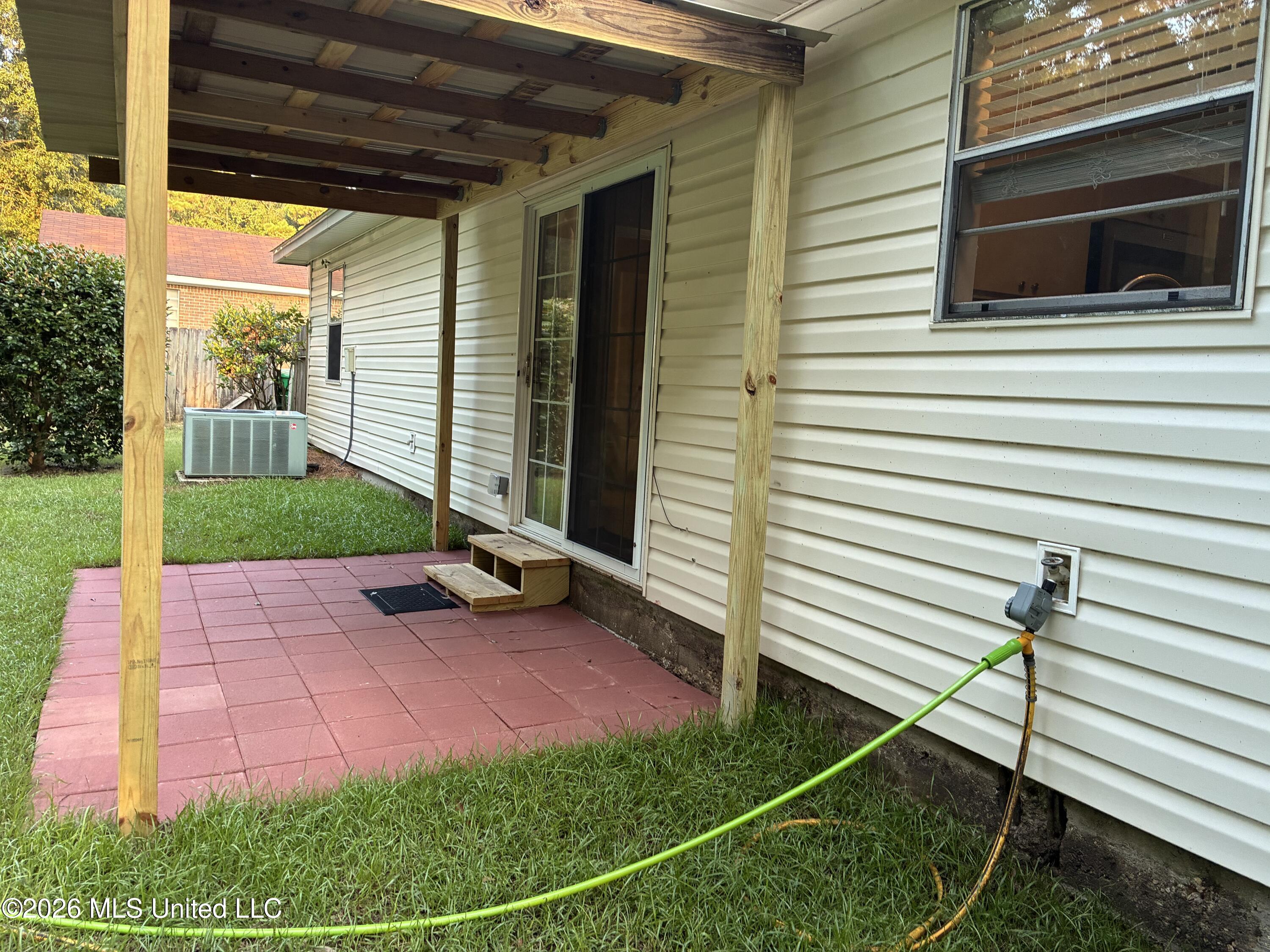 3201 Riverbend Road Property Photo 44