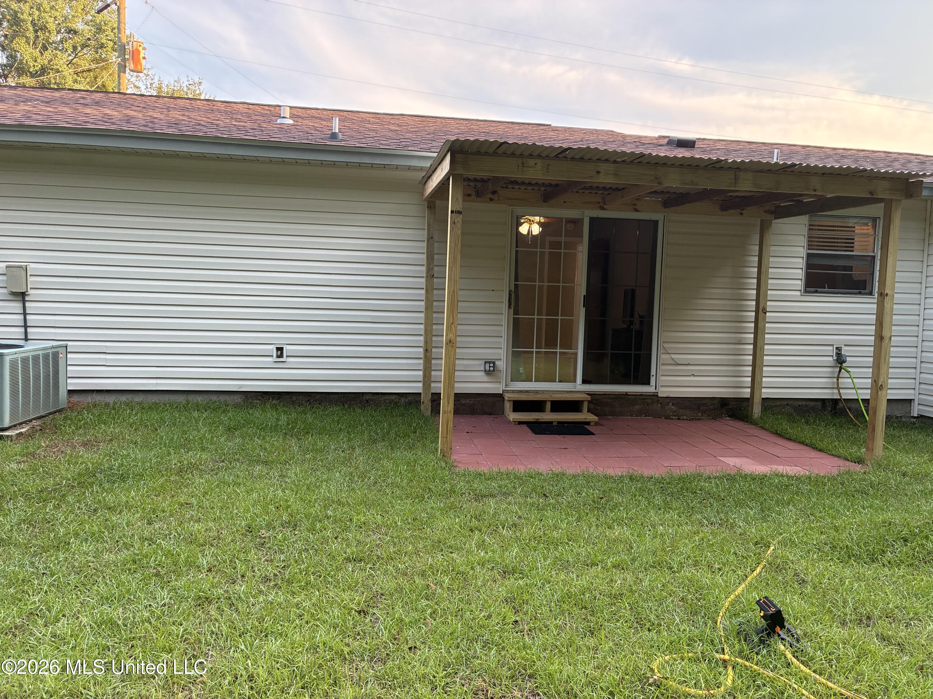 3201 Riverbend Road Property Photo 56