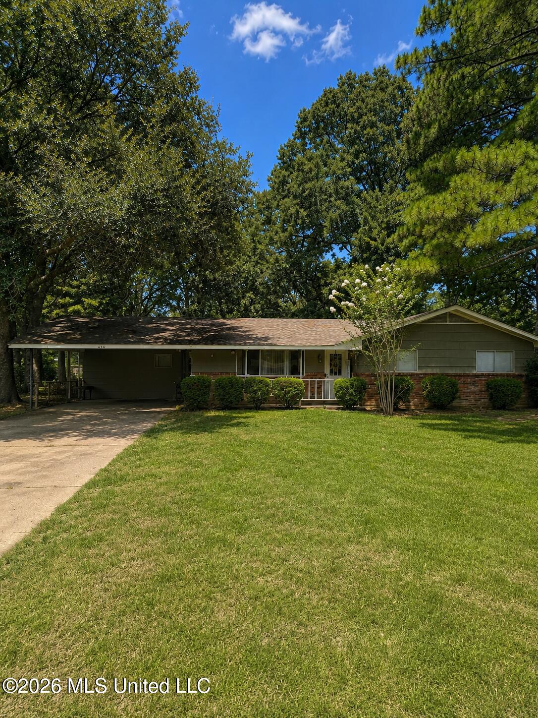 260 S Canton Club Property Photo 1