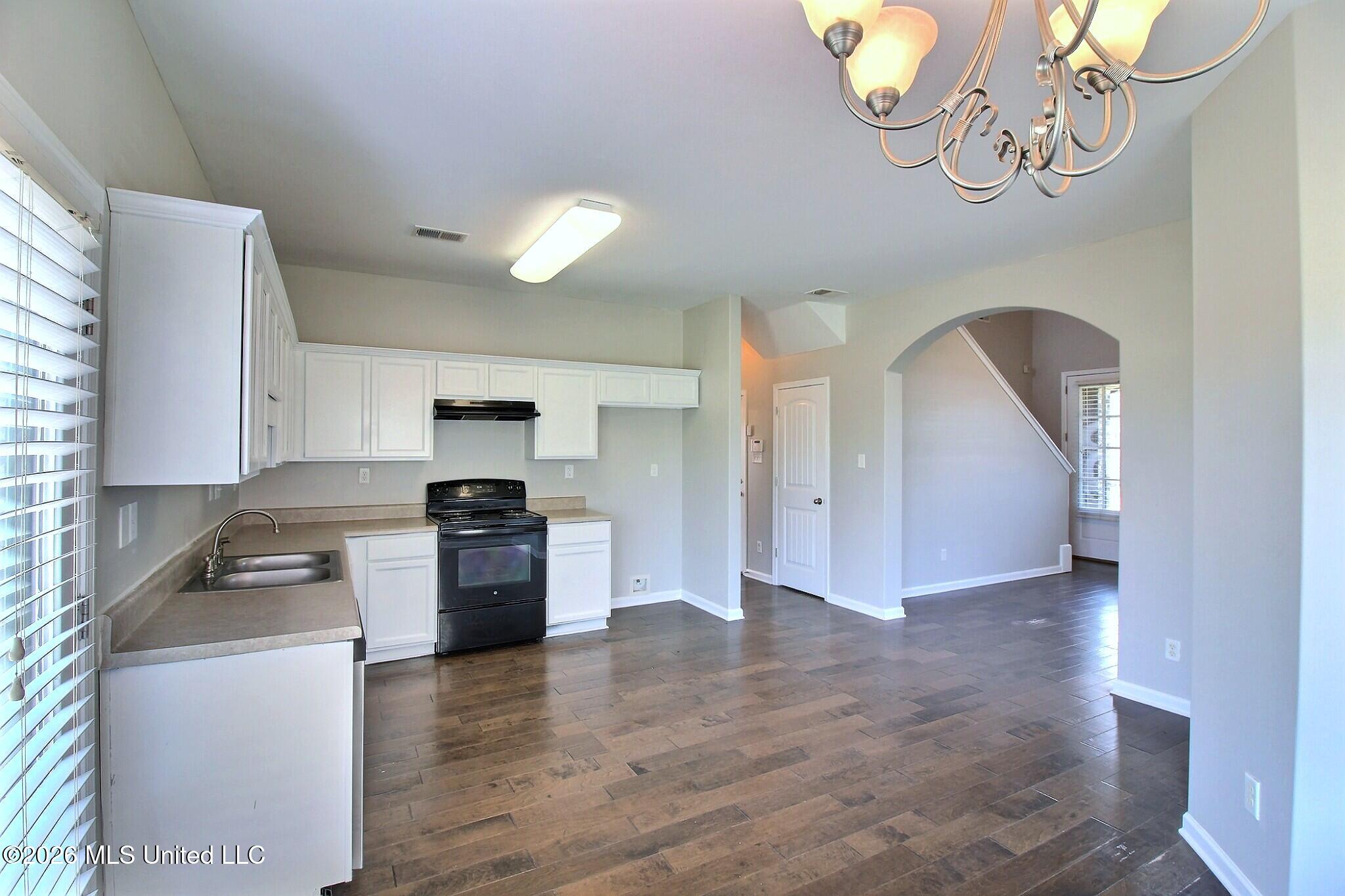 4264 Blake Circle Property Photo 7