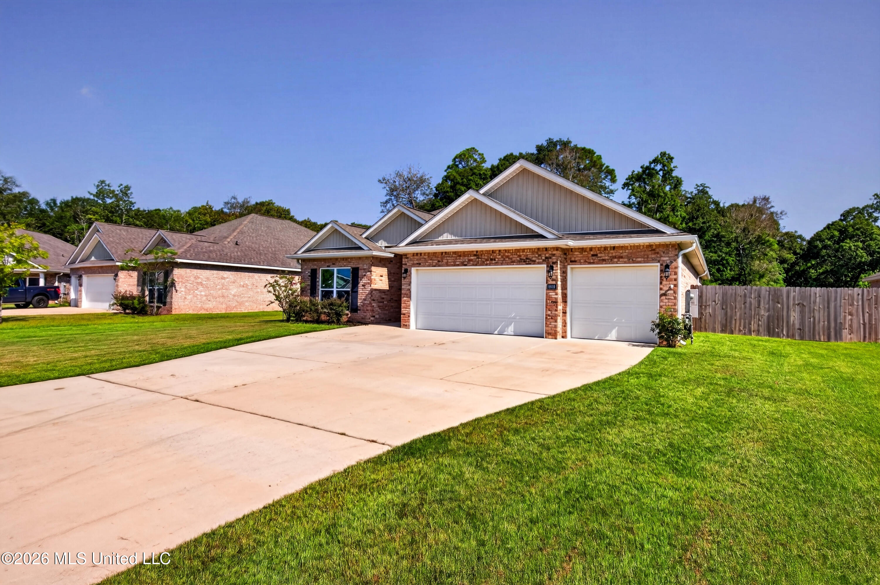 8009 Crawford Drive Property Photo 5