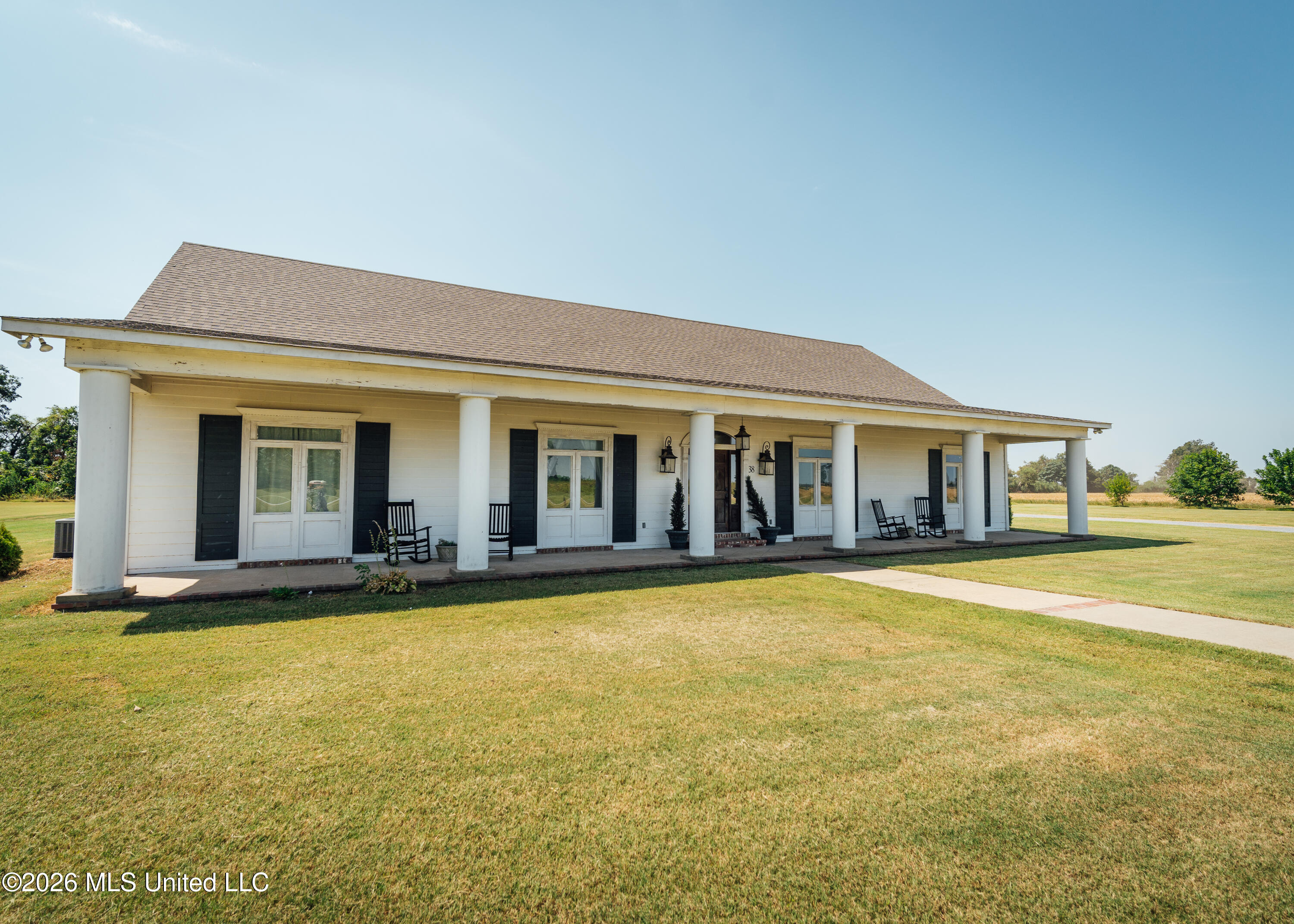 38 Tiser Drive Property Photo 1