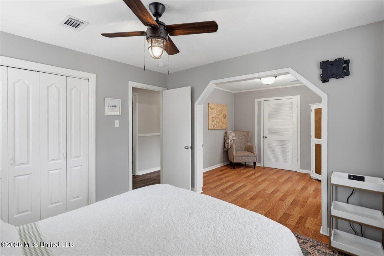 811 Deborah Street Property Photo 19