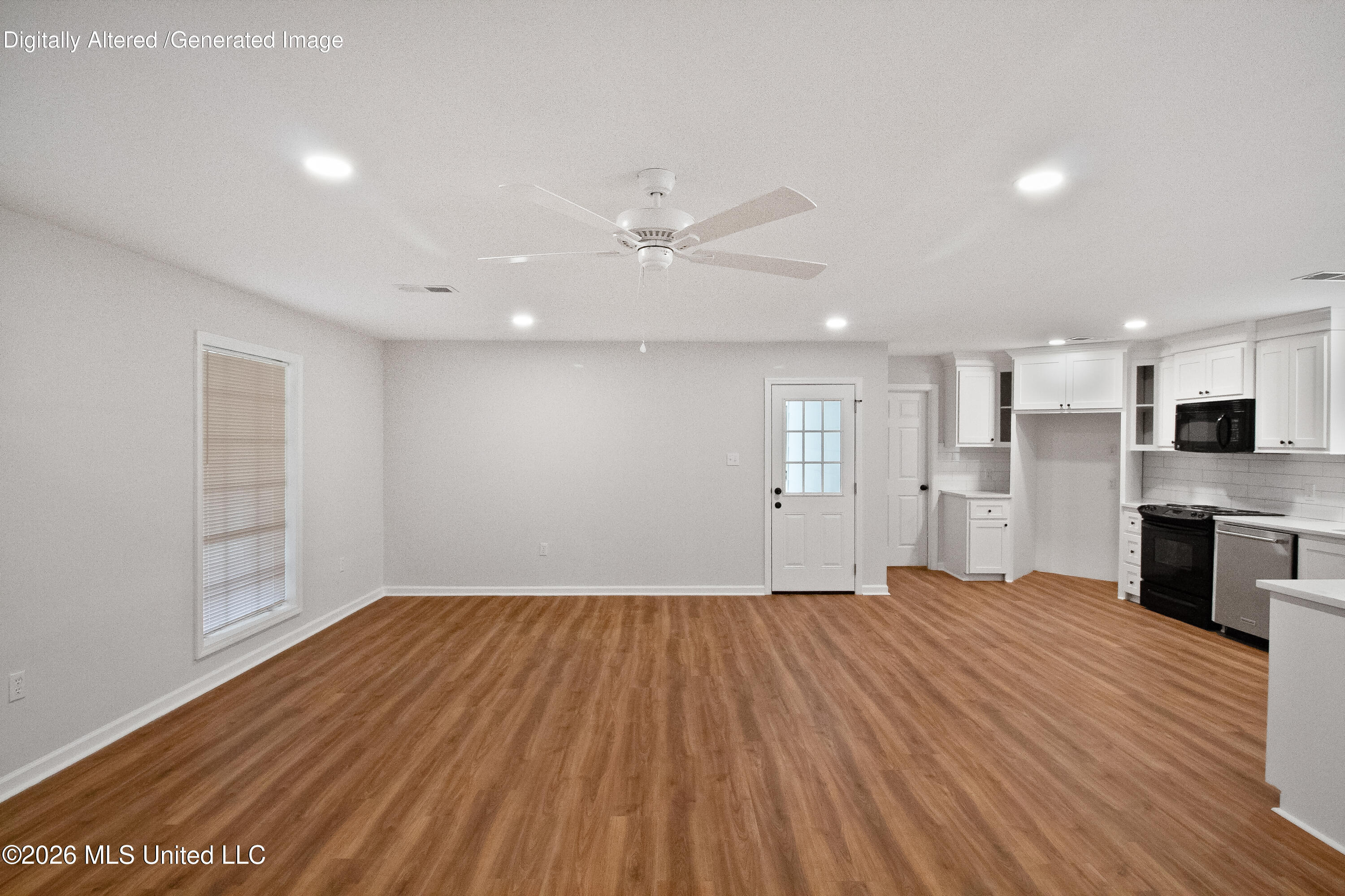 1027 Tanglewood Drive Property Photo 3