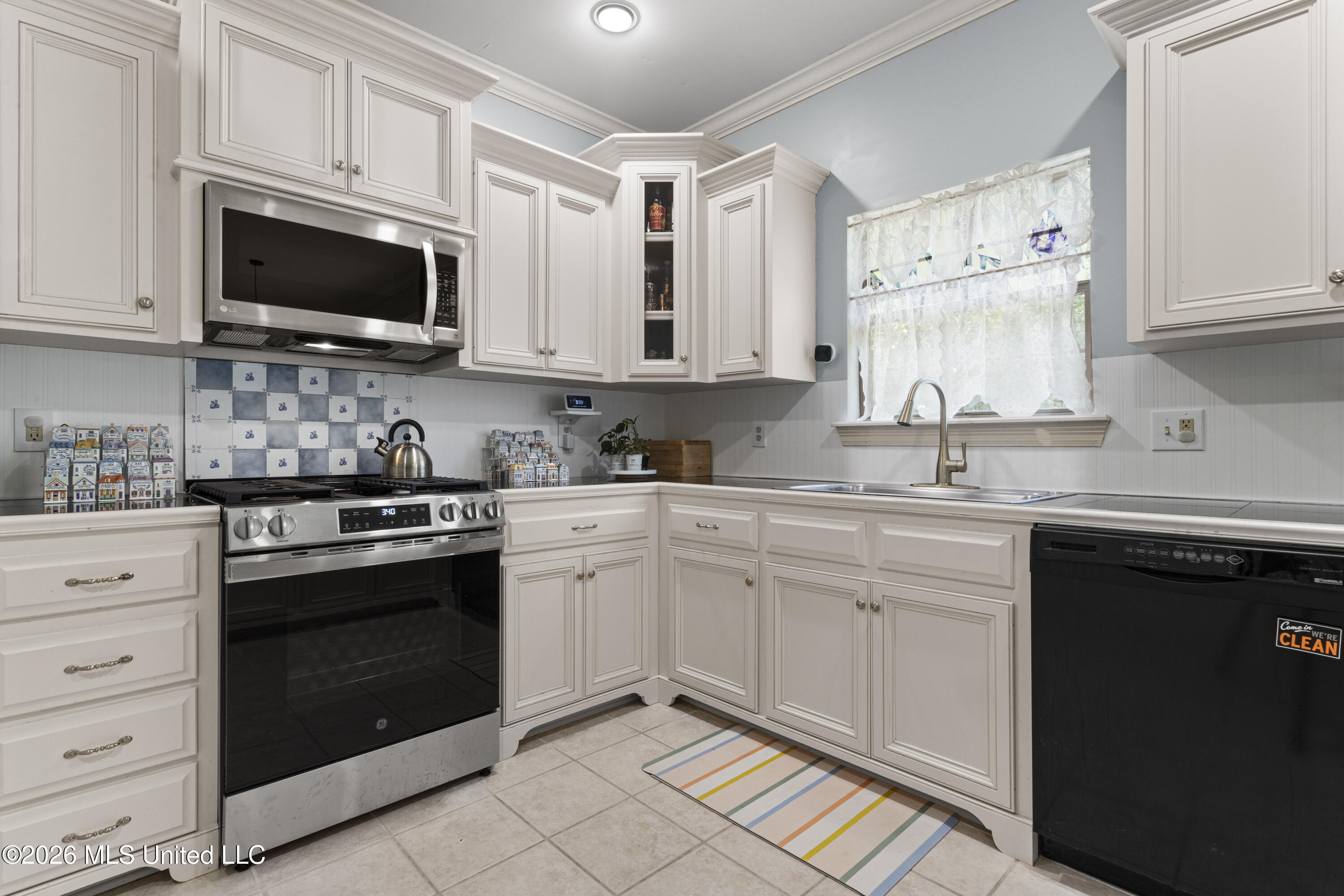 2412 Old Bay Road Property Photo 15