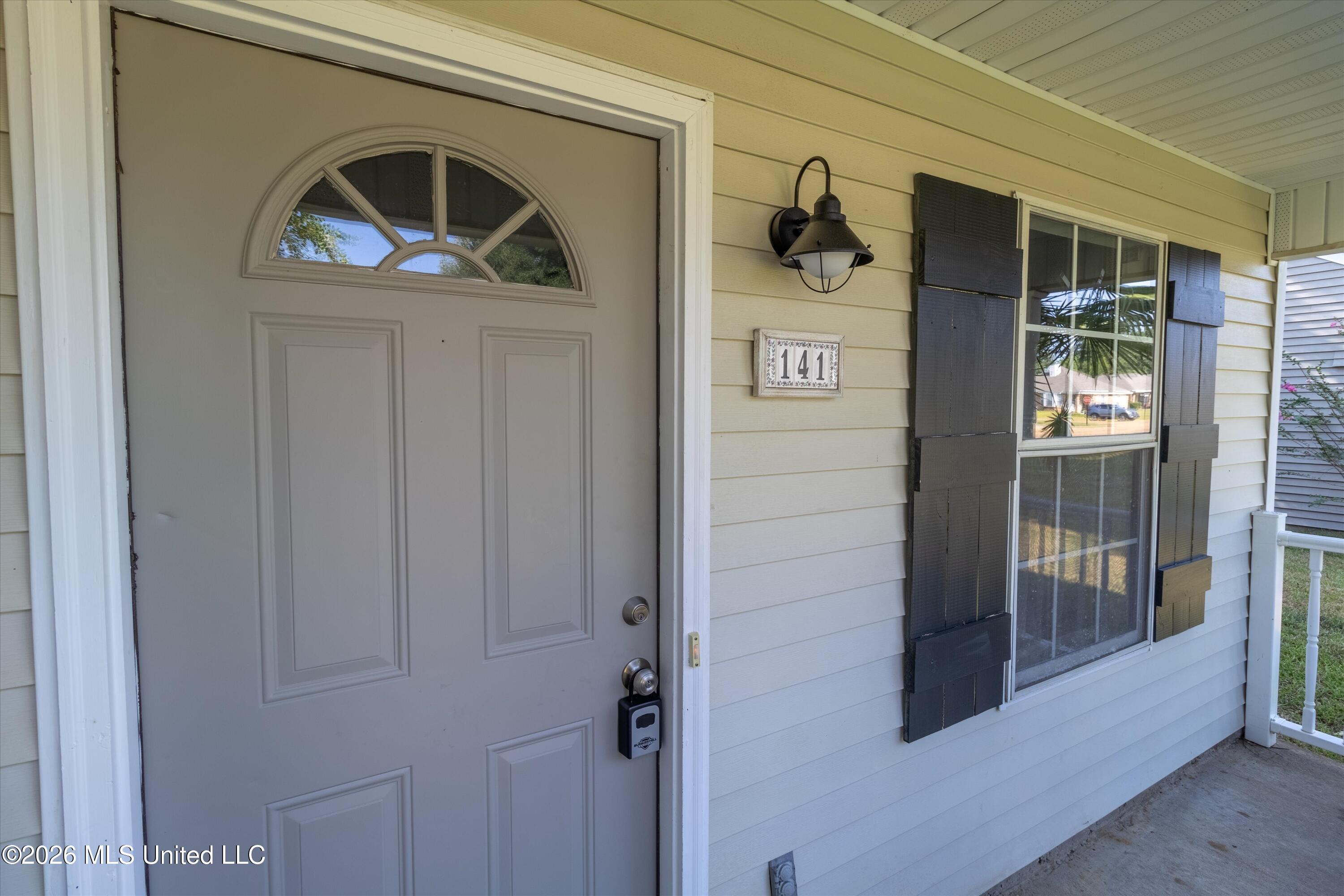 141 Greenfield Lane Property Photo 4