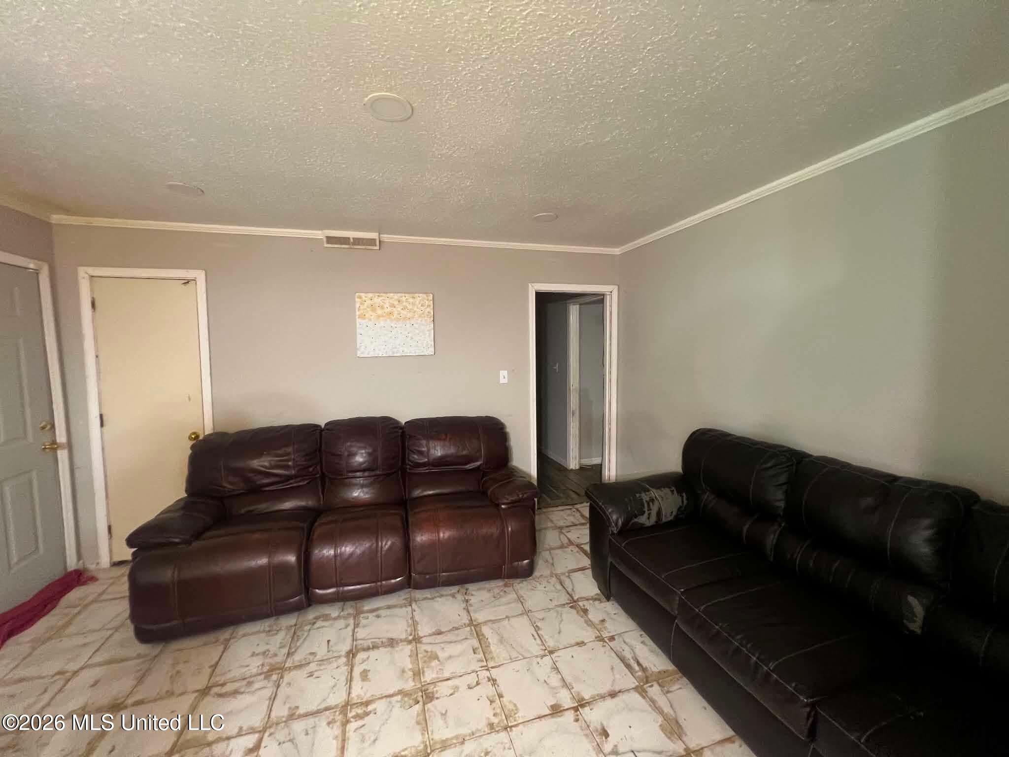 1109 Wooddell Drive Property Photo 7