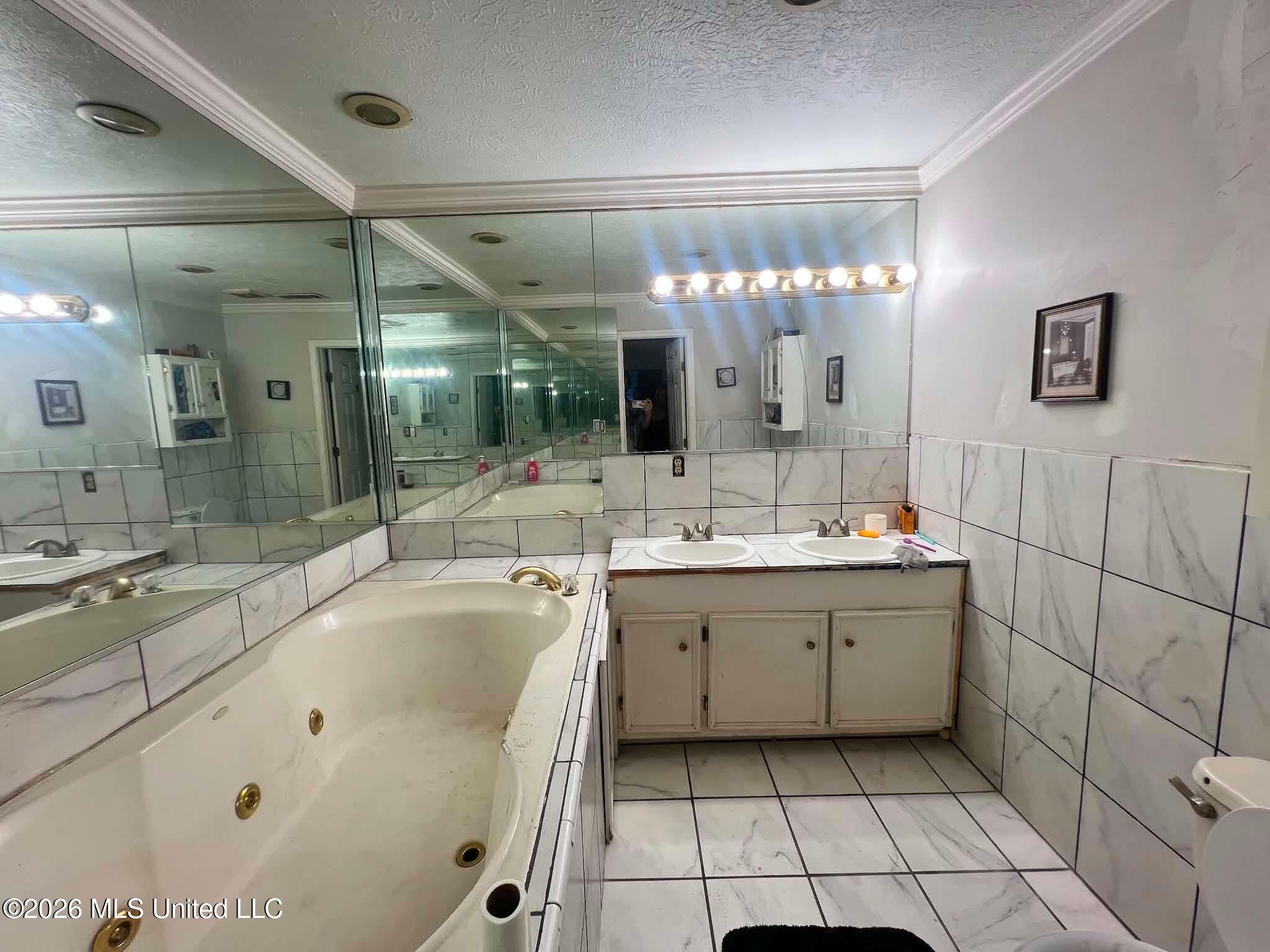 1109 Wooddell Drive Property Photo 13