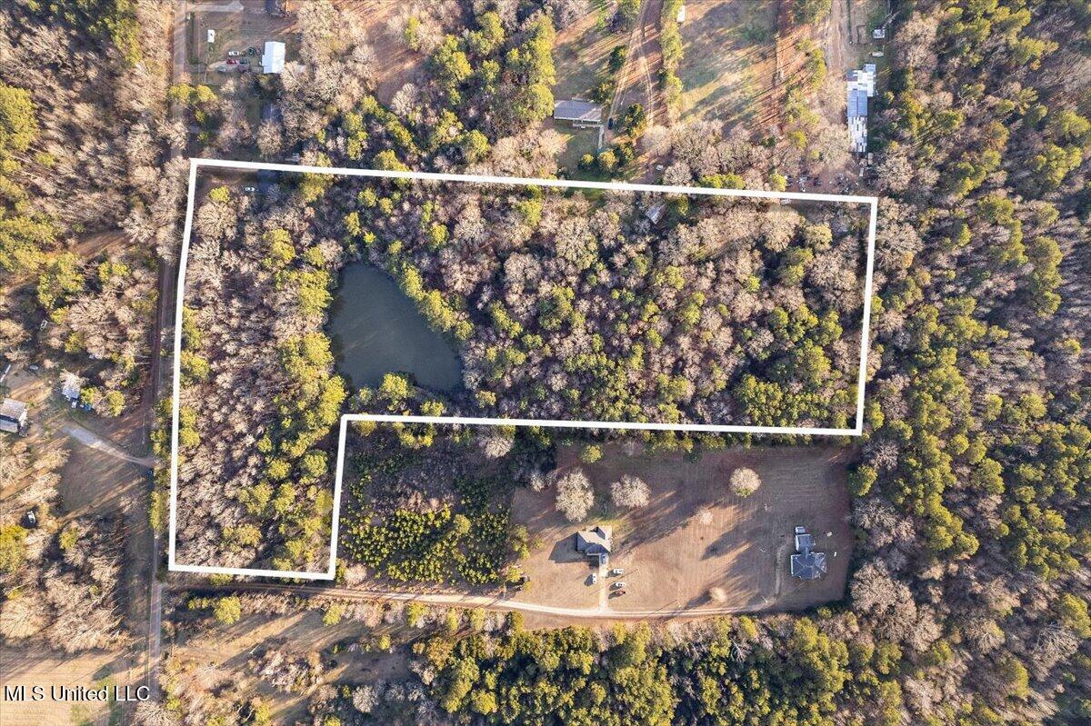 00 Sharon Road Property Photo 1
