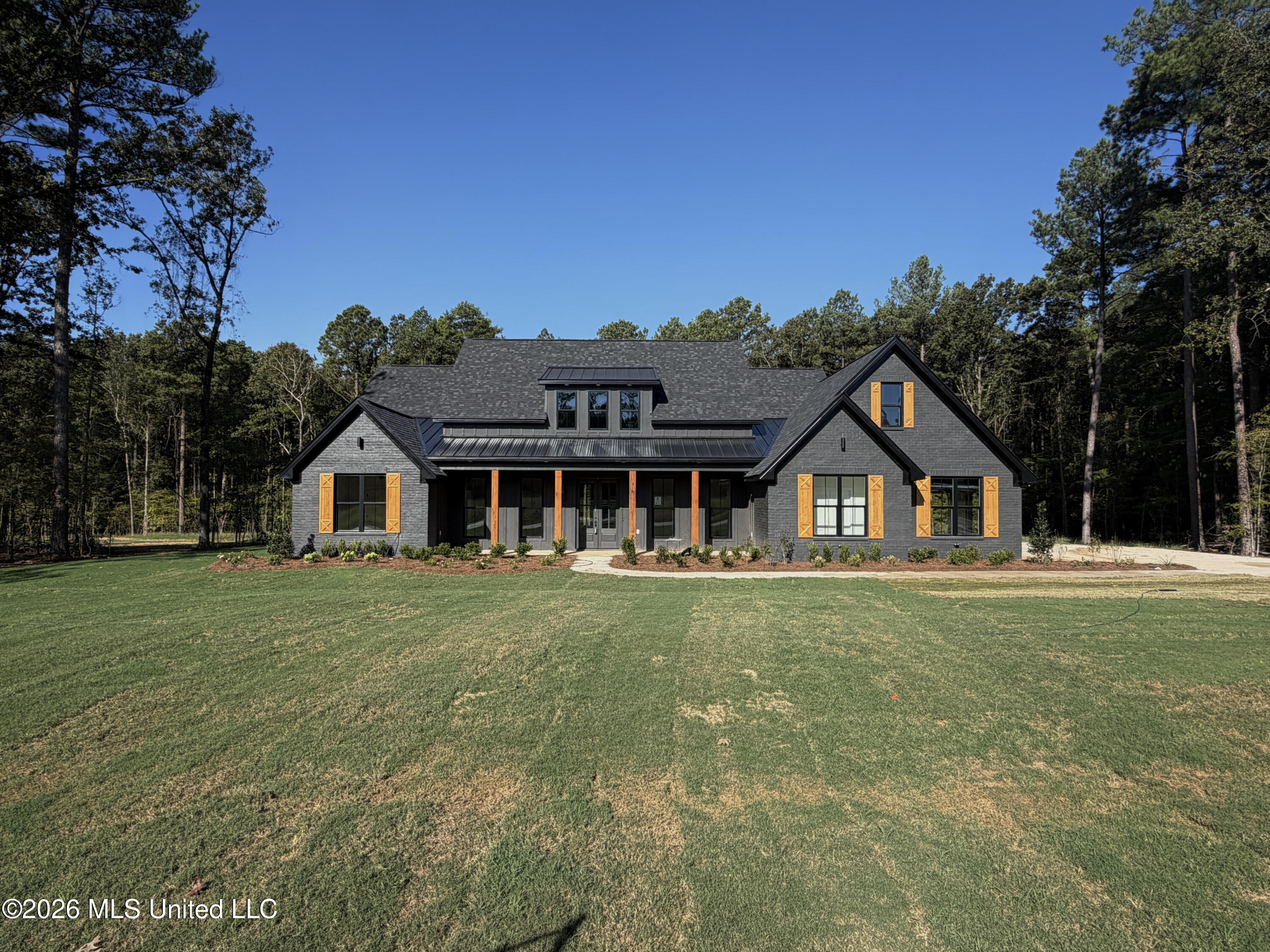 319 Grace Acres Drive Property Photo 1